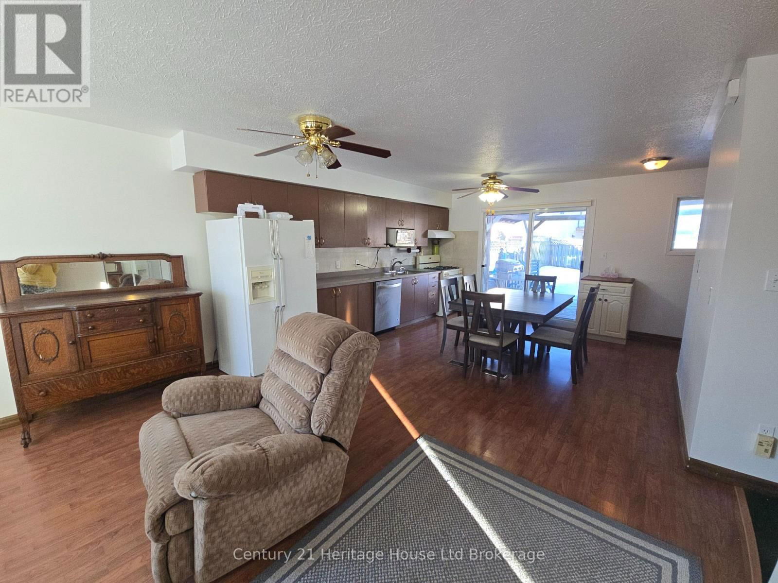 42 PEBBLE BEACH COURT Image 6