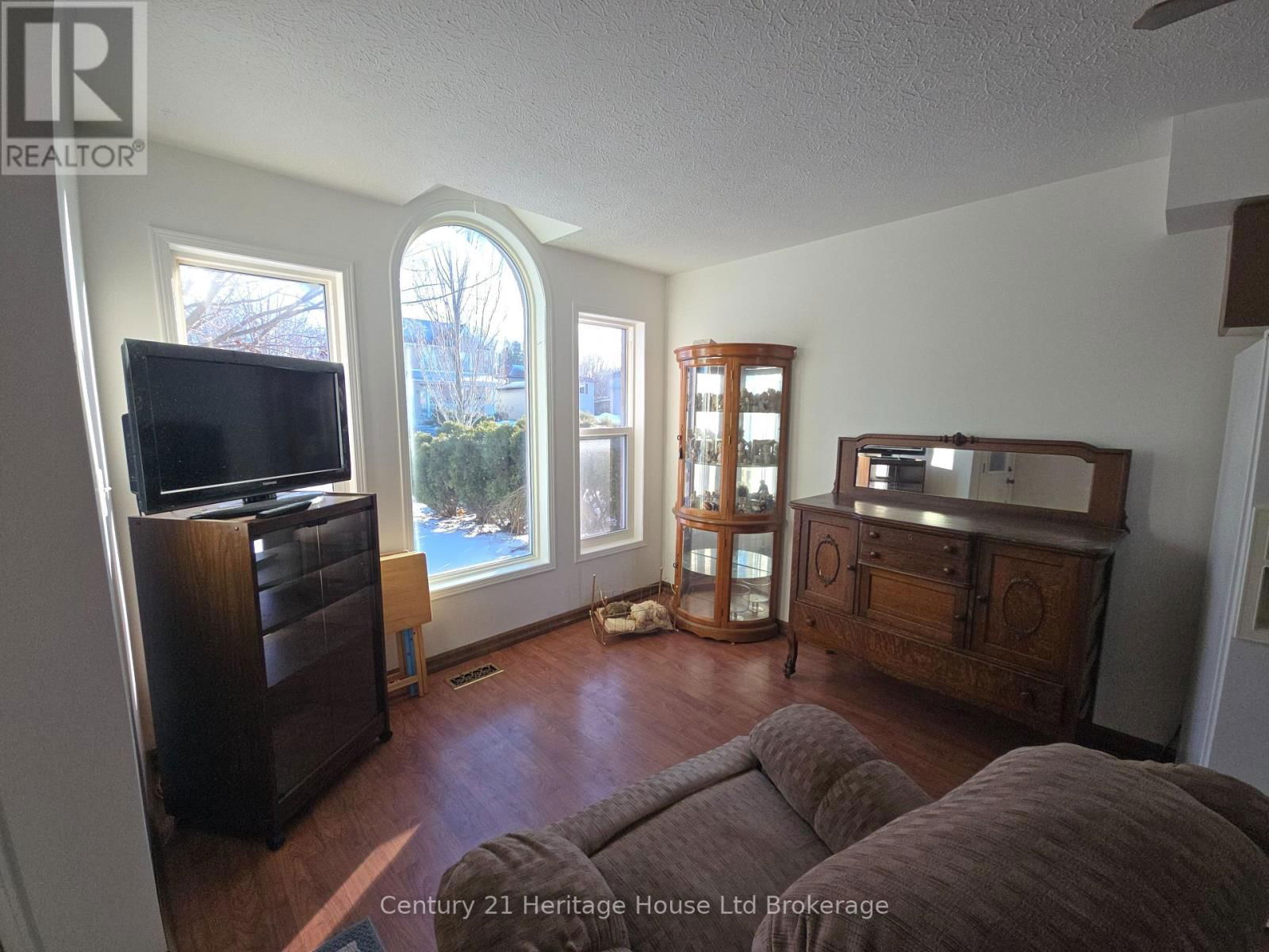 42 PEBBLE BEACH COURT Image 7