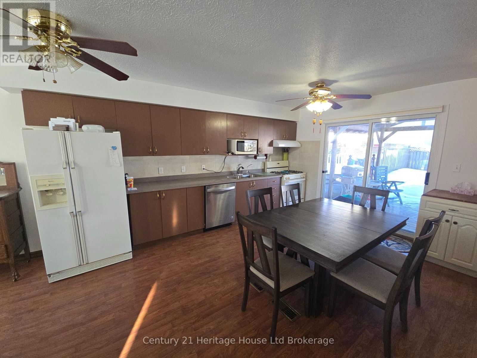 42 PEBBLE BEACH COURT Image 9