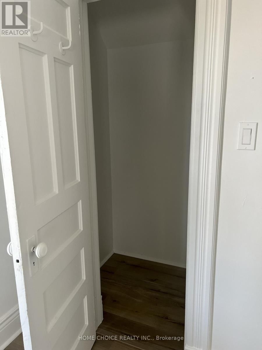 2 - 82 MAPLE STREET Image 7