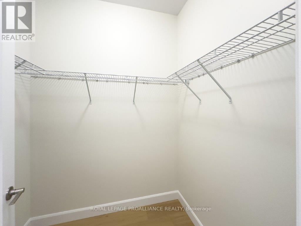 126 STONECREST BOULEVARD Image 12