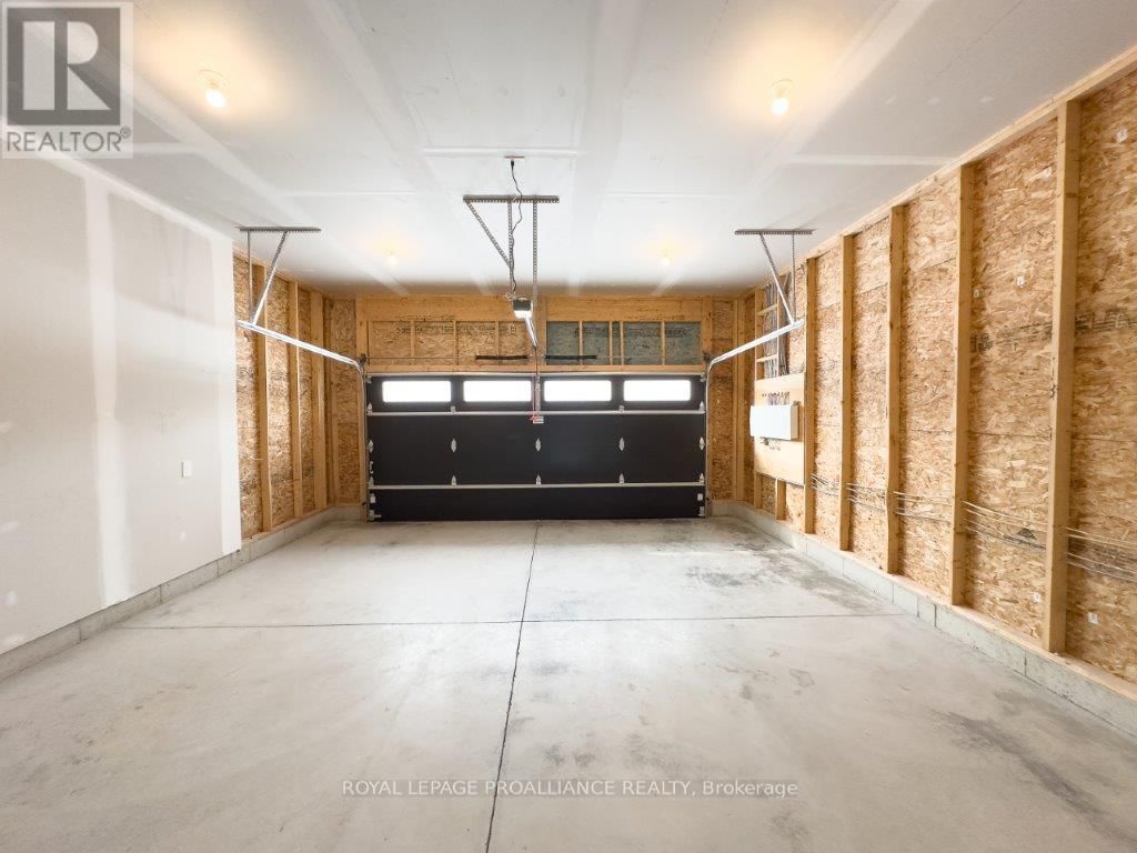 126 STONECREST BOULEVARD Image 18