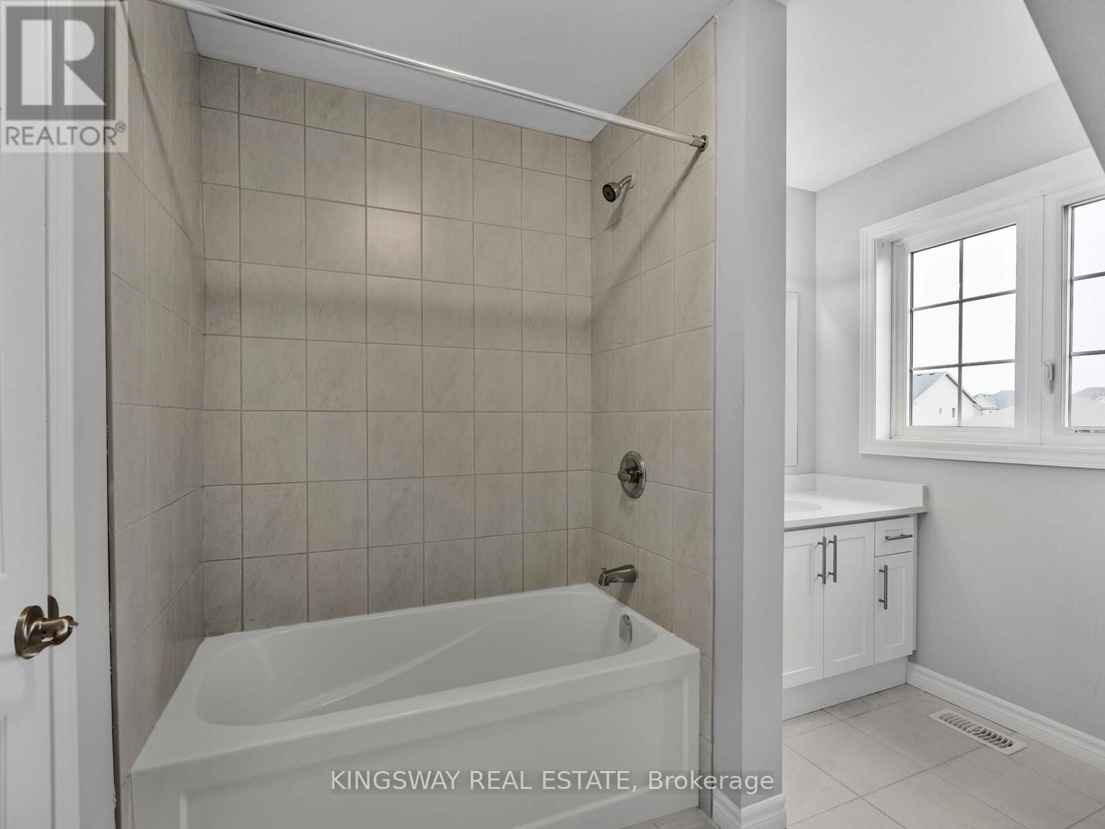 18A - 85 MULLIN DRIVE Image 27
