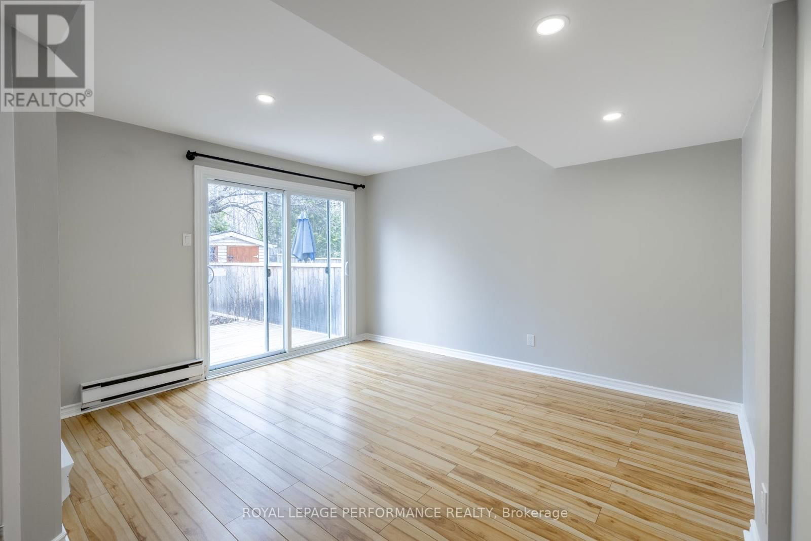 6917 DU BOIS AVENUE Image 8