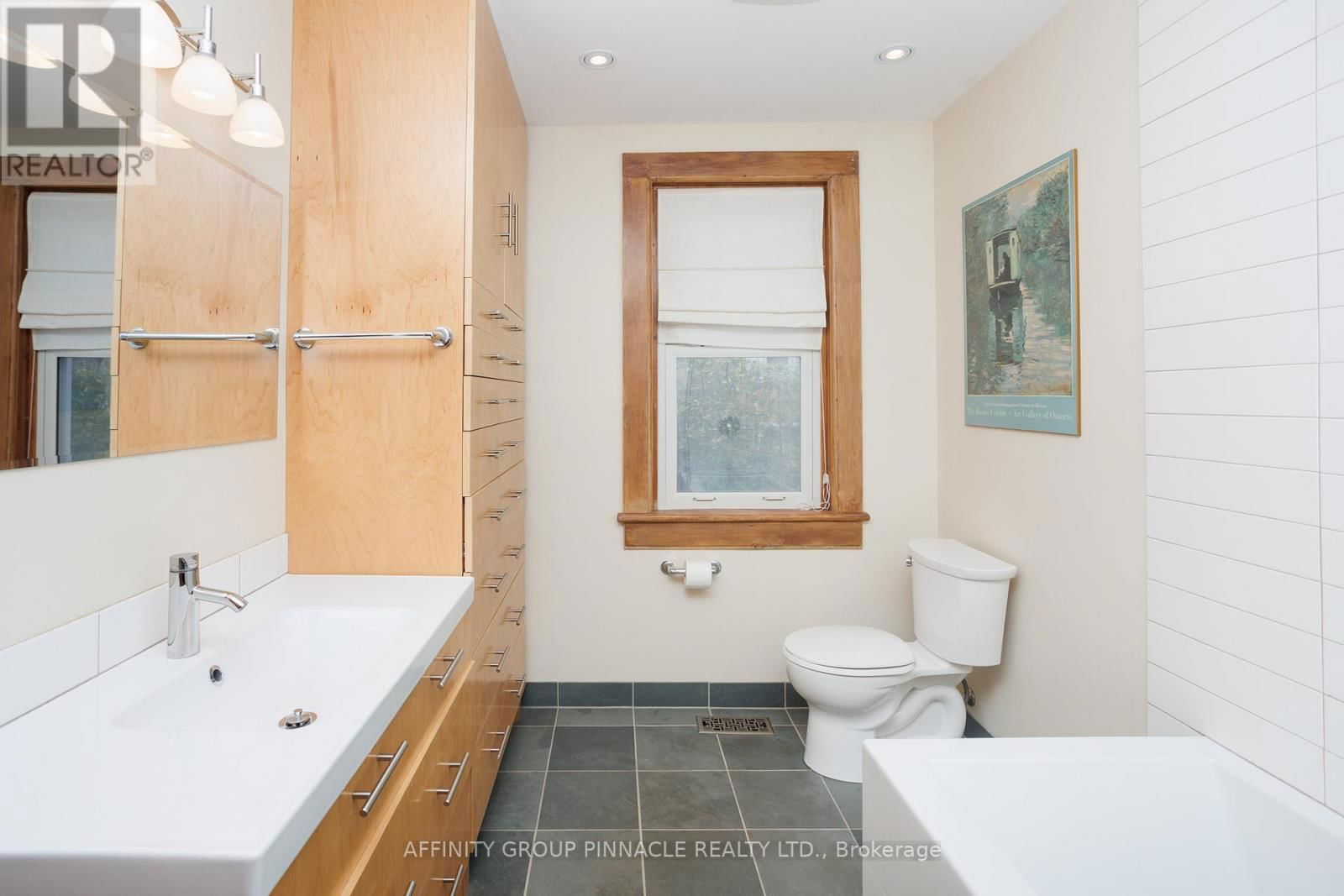 93 GLENELG STREET WEST Image 12