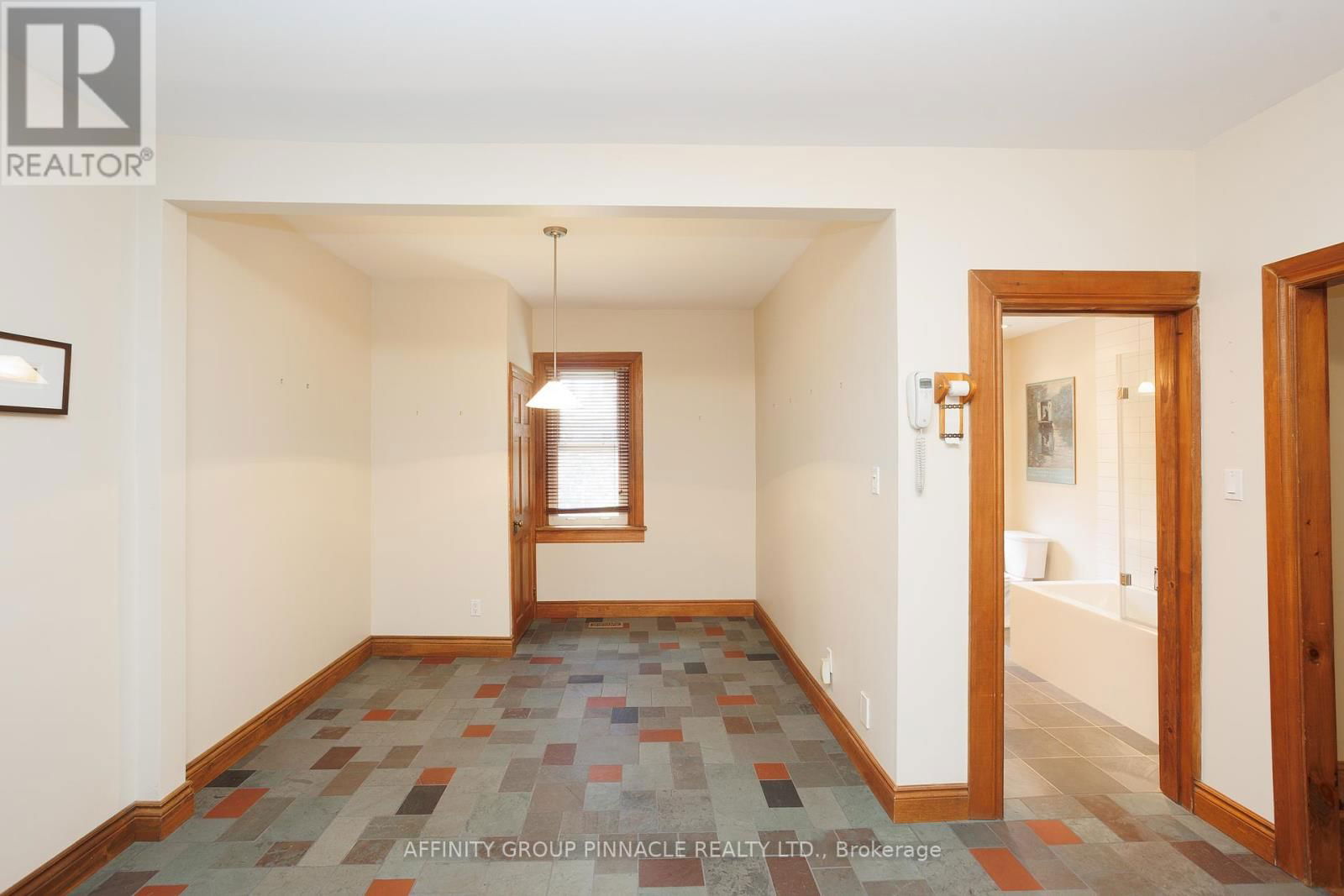 93 GLENELG STREET WEST Image 18