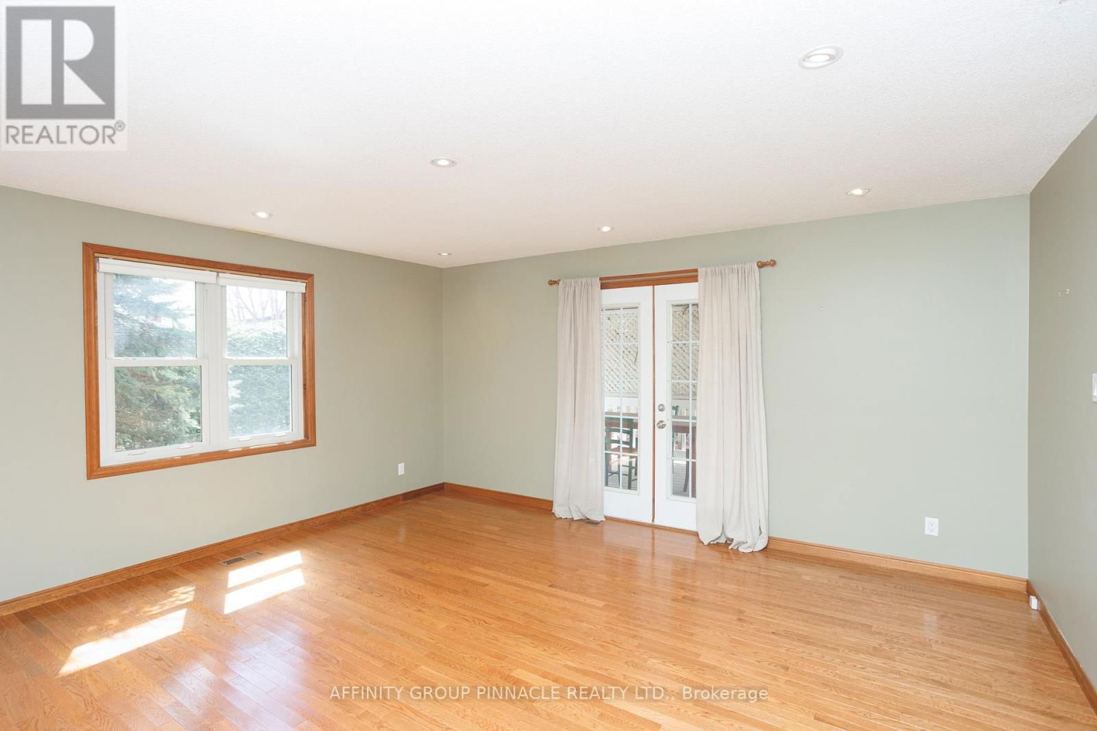 93 GLENELG STREET WEST Image 21