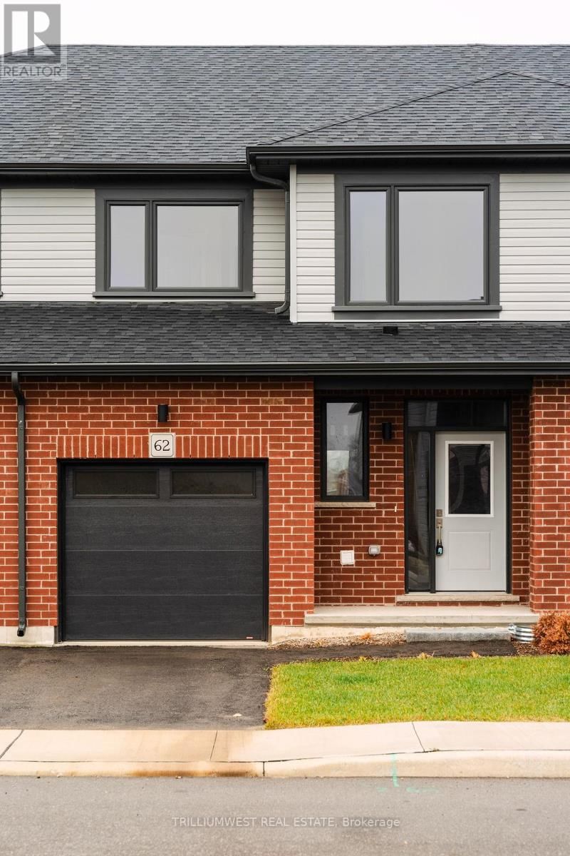 62 AYR MEADOWS CRESCENT Image 29