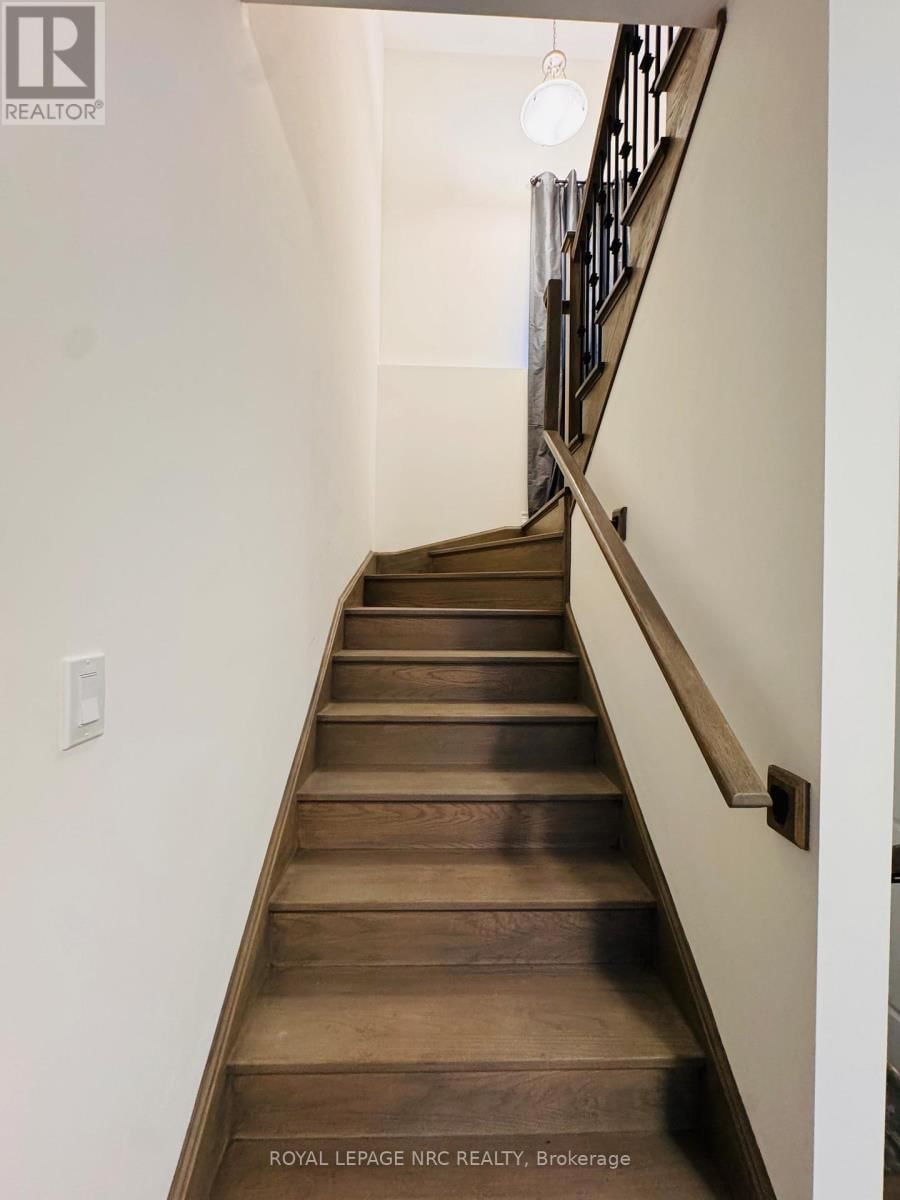 105 LAUGHER AVENUE Image 11