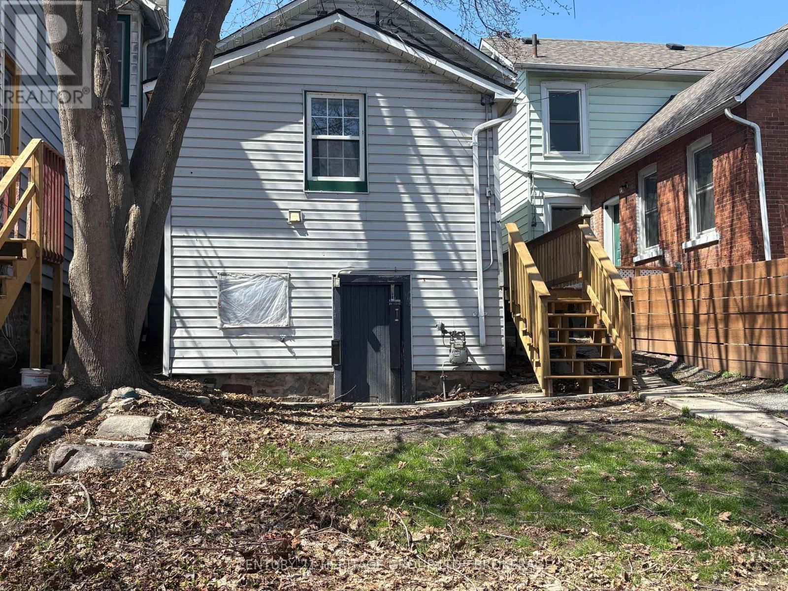 243 KING STREET EAST Image 12