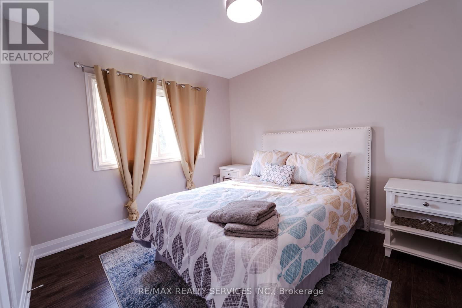 885 GLEN CEDAR DRIVE Image 15