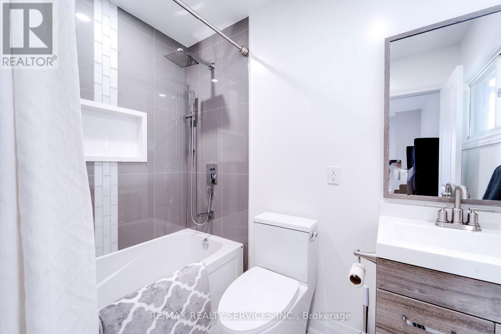 885 GLEN CEDAR DRIVE Image 17