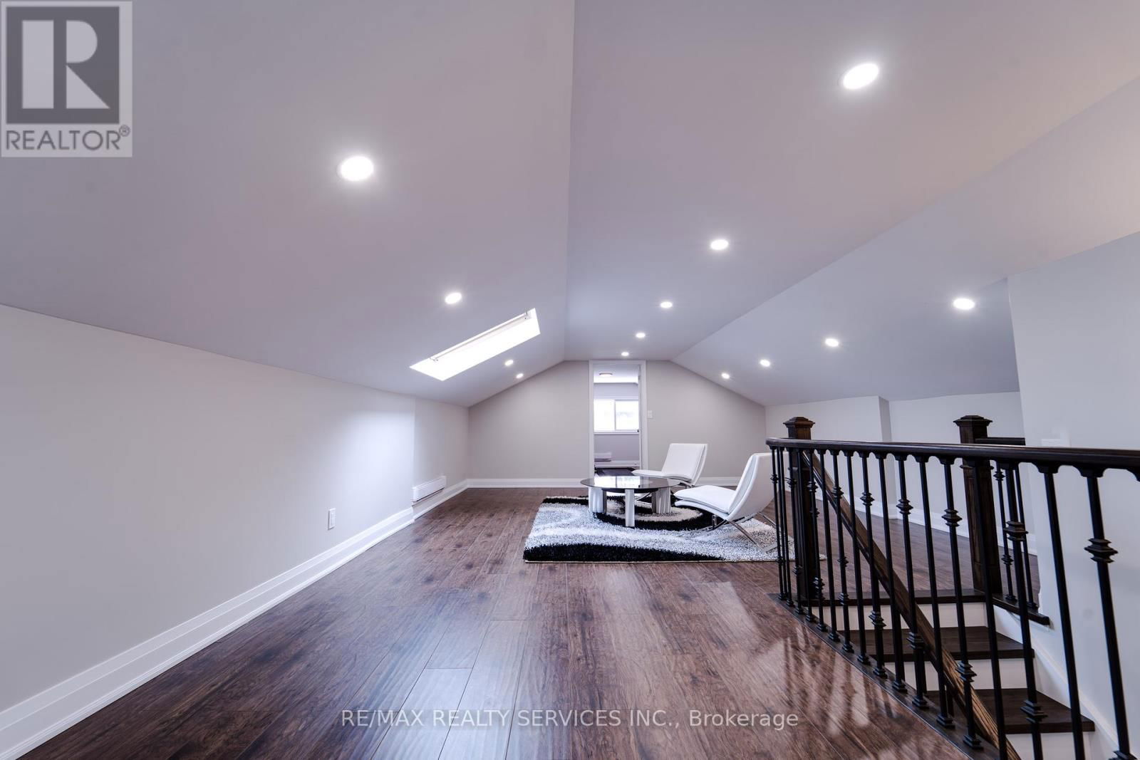 885 GLEN CEDAR DRIVE Image 19