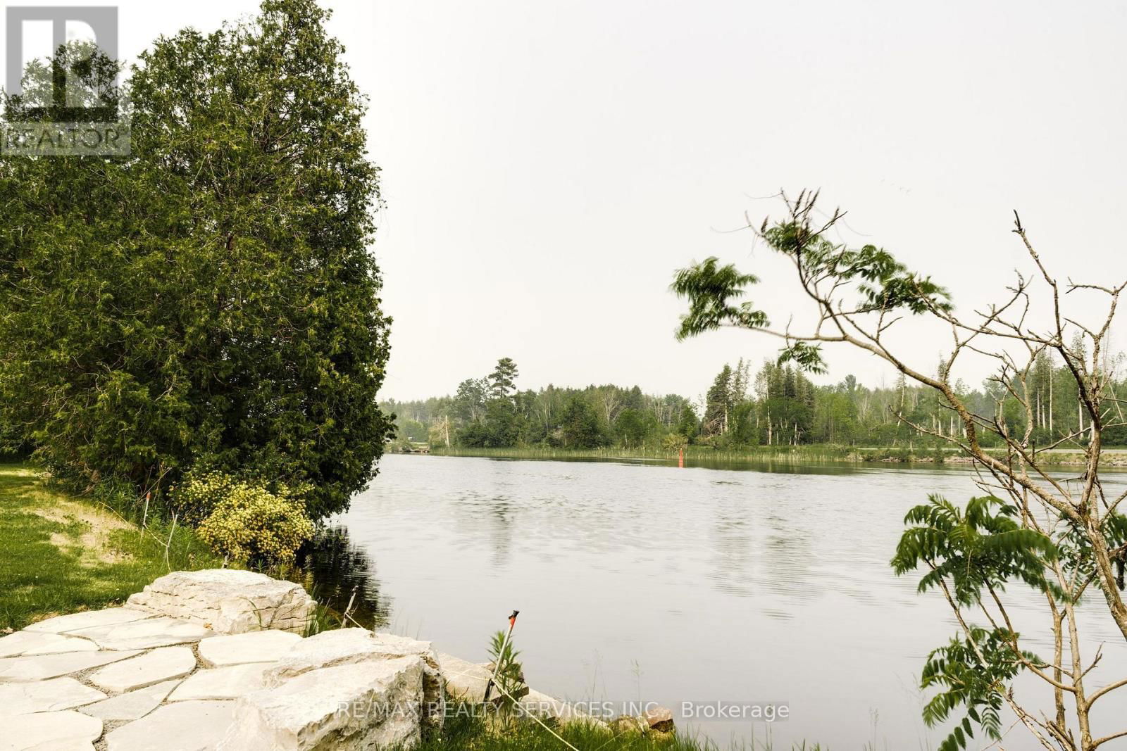 885 GLEN CEDAR DRIVE Image 25