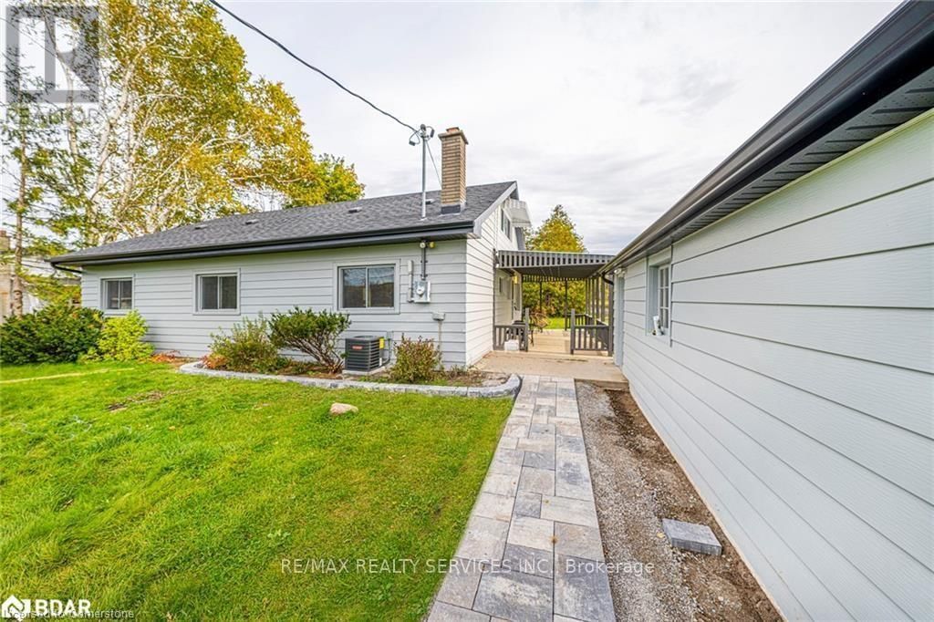 885 GLEN CEDAR DRIVE Image 3