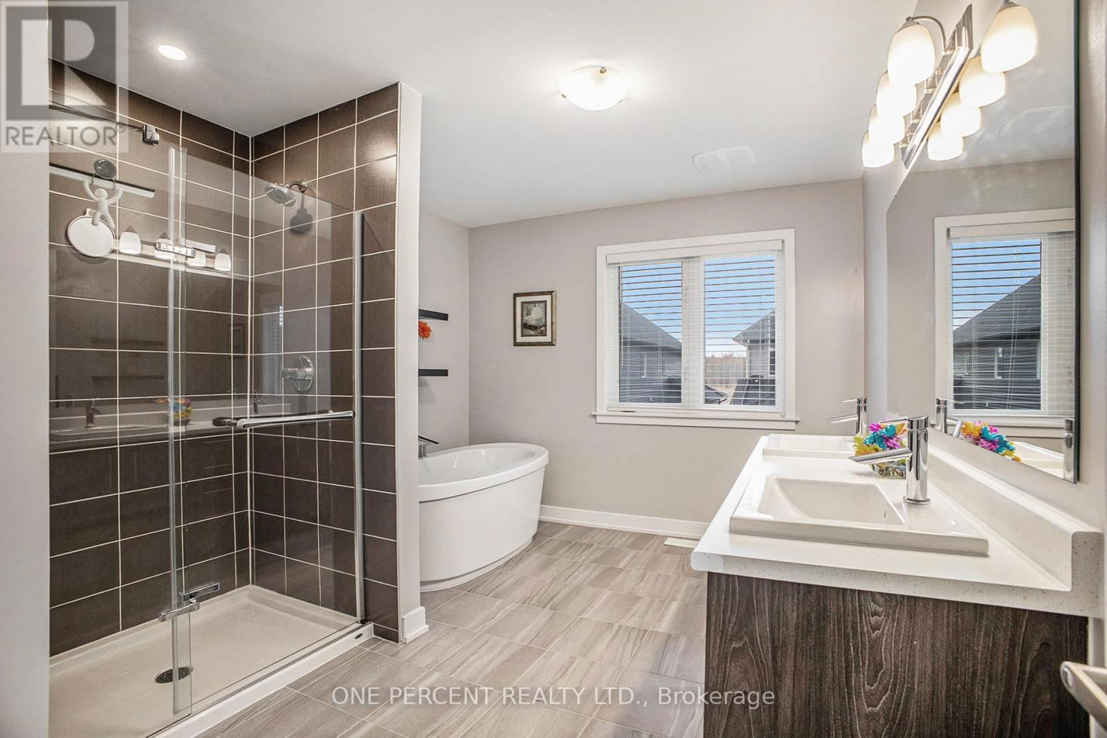 241 FOUNTAINHEAD DRIVE Image 16