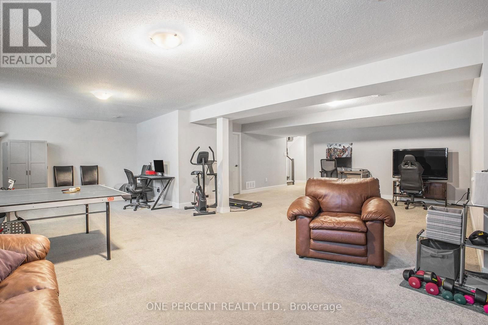 241 FOUNTAINHEAD DRIVE Image 20