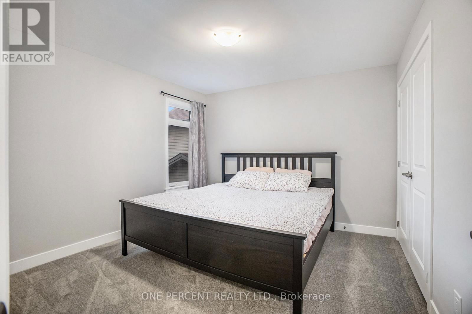 241 FOUNTAINHEAD DRIVE Image 22