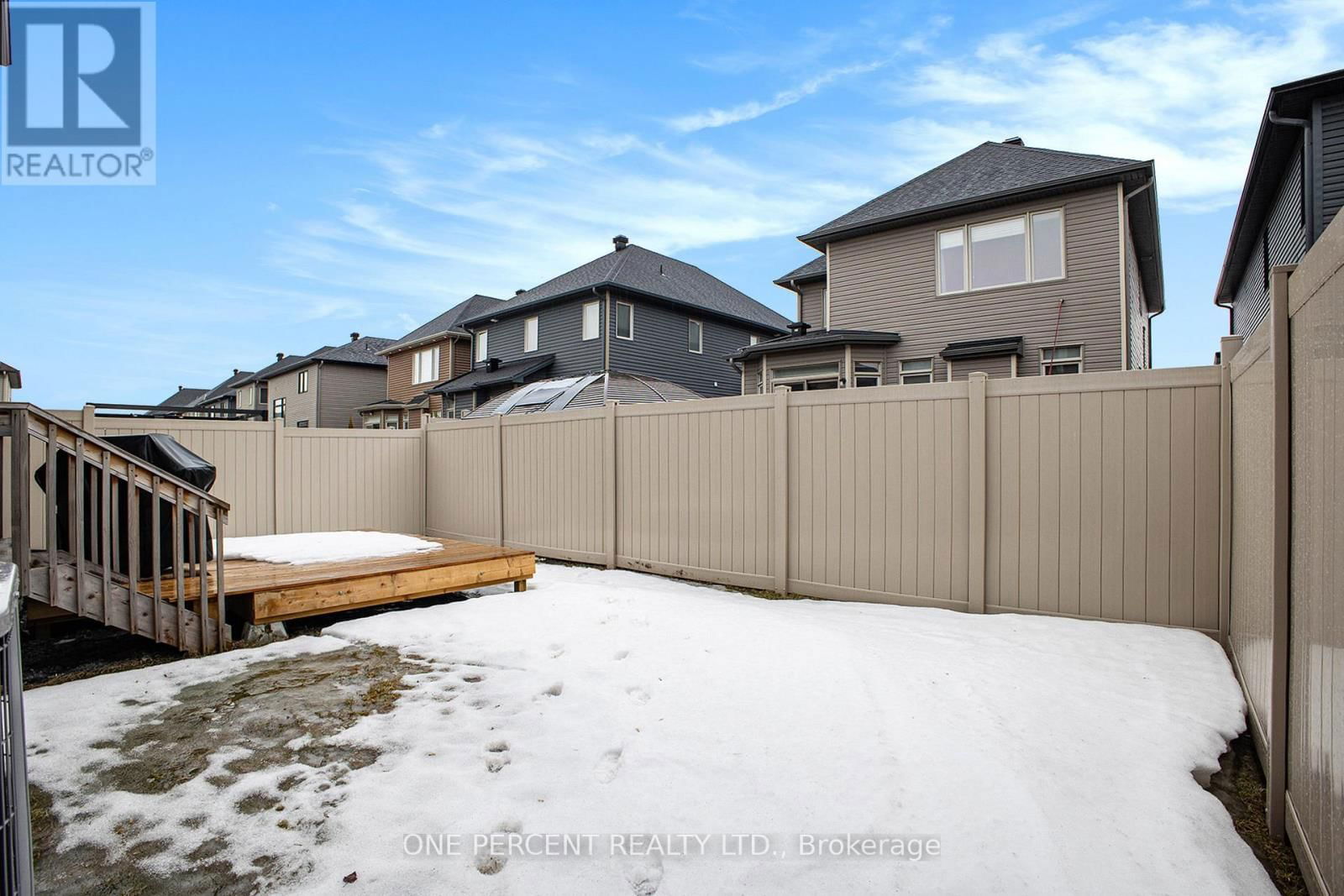 241 FOUNTAINHEAD DRIVE Image 24