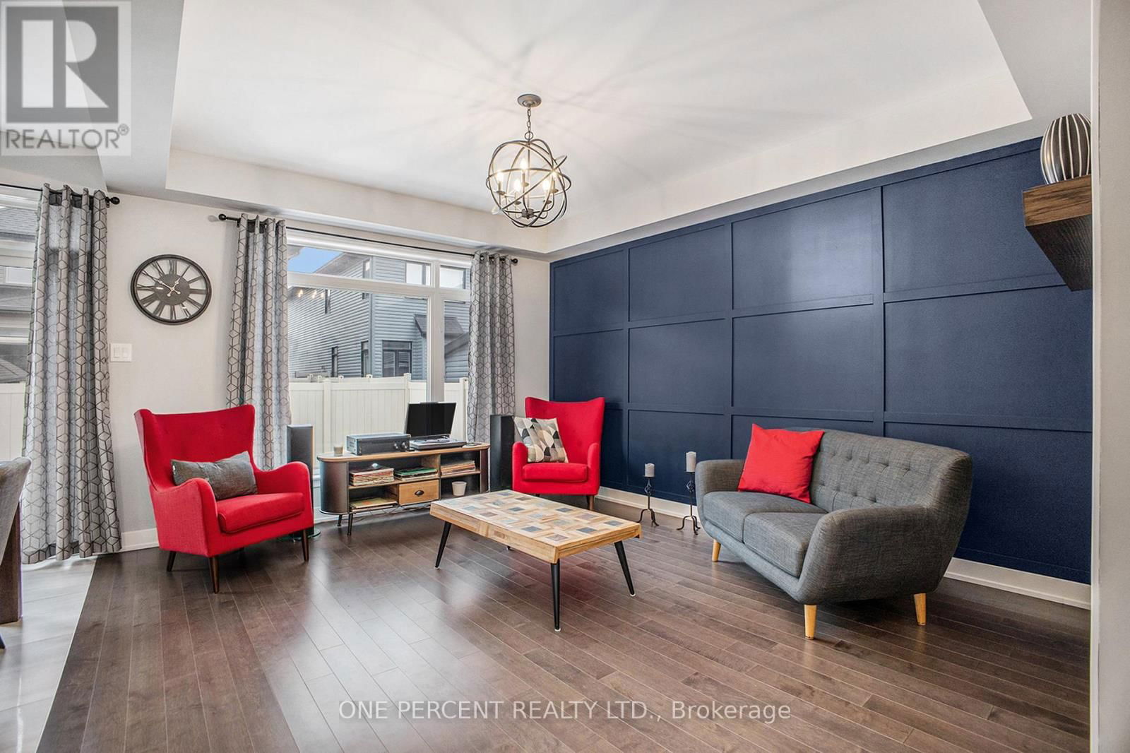 241 FOUNTAINHEAD DRIVE Image 4