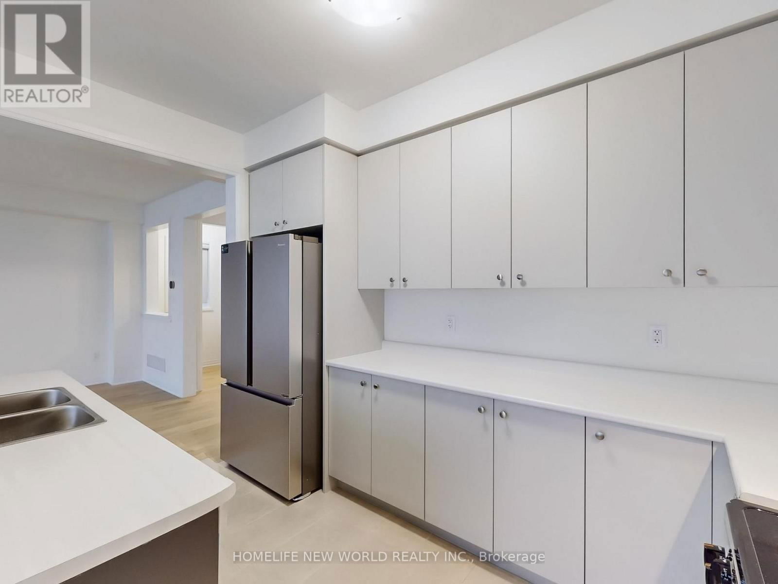 446 EASTBRIDGE AVENUE Image 10