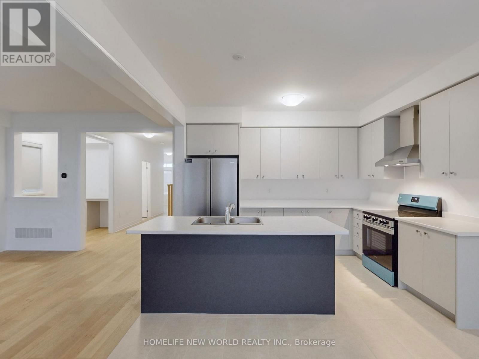 446 EASTBRIDGE AVENUE Image 13