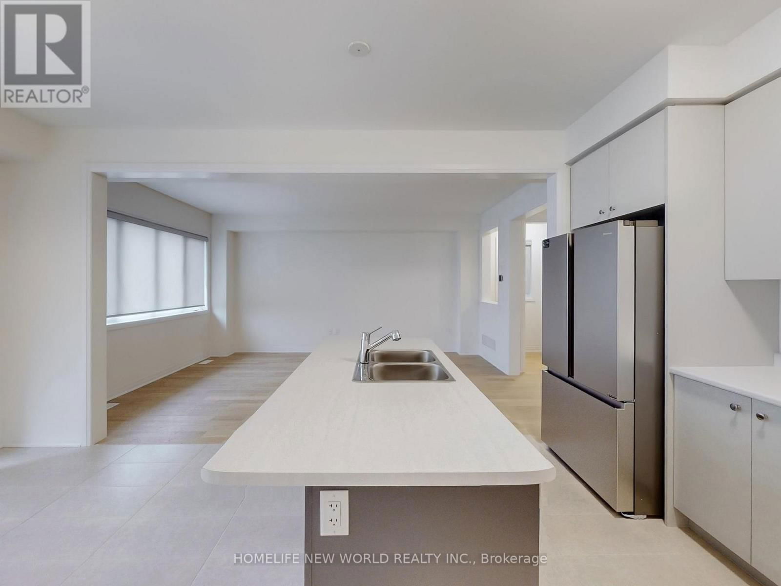 446 EASTBRIDGE AVENUE Image 14
