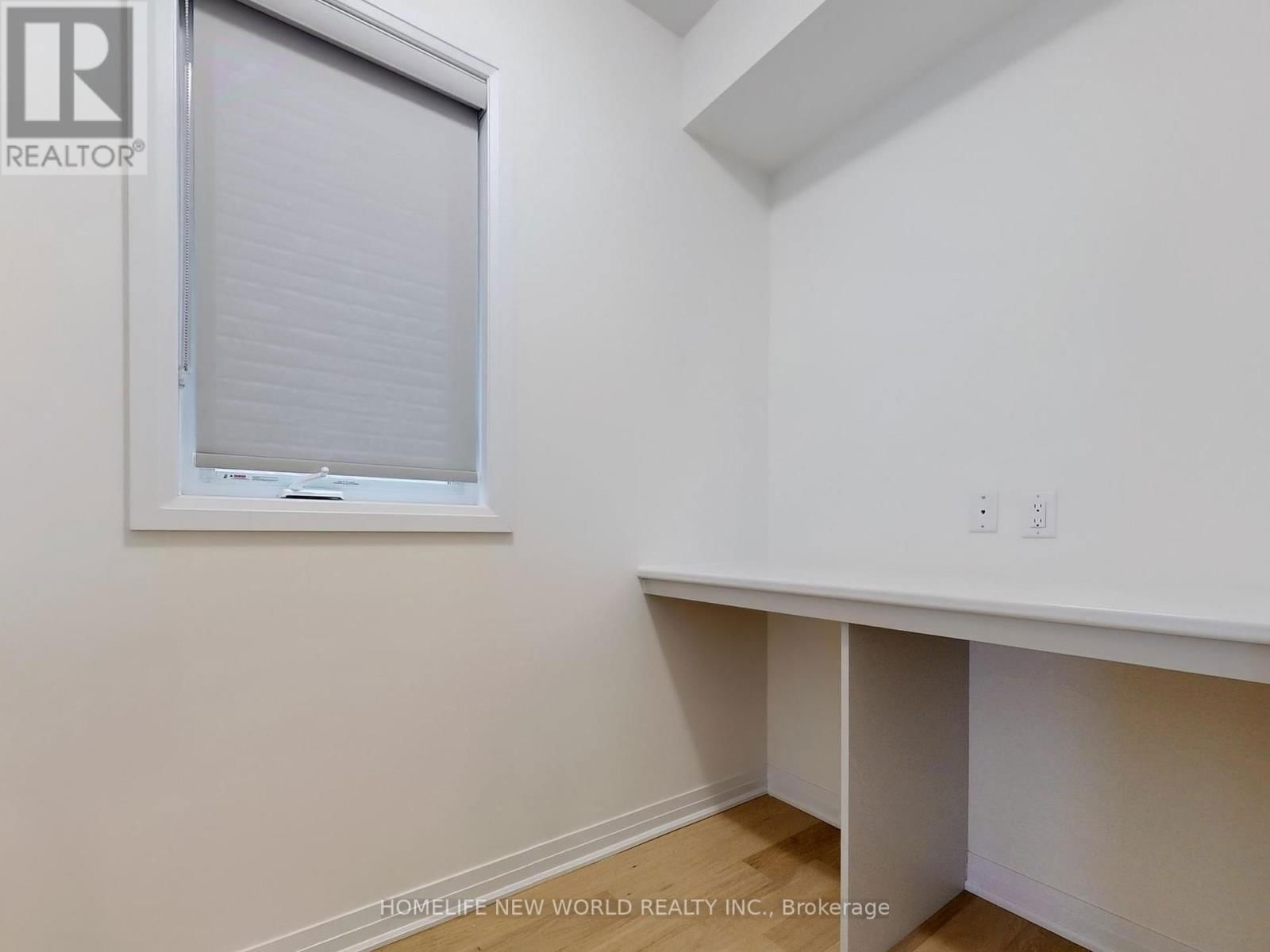 446 EASTBRIDGE AVENUE Image 17