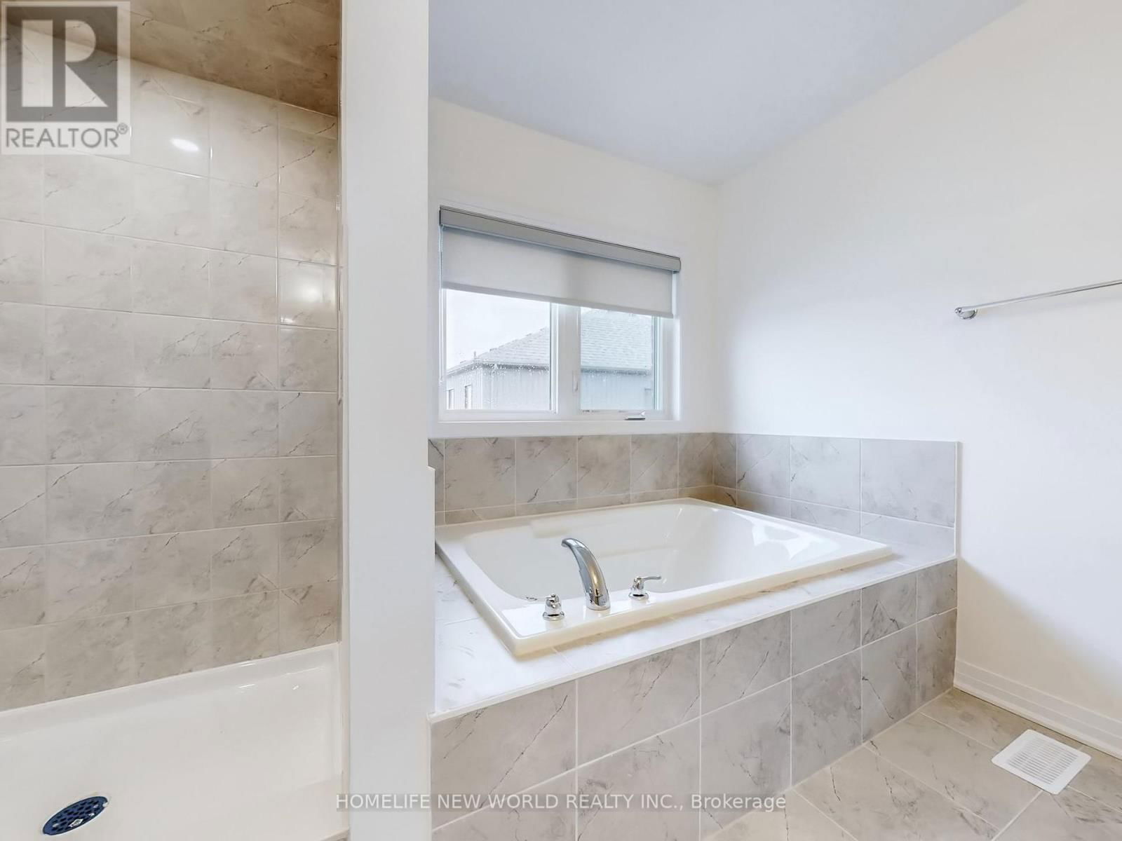 446 EASTBRIDGE AVENUE Image 27