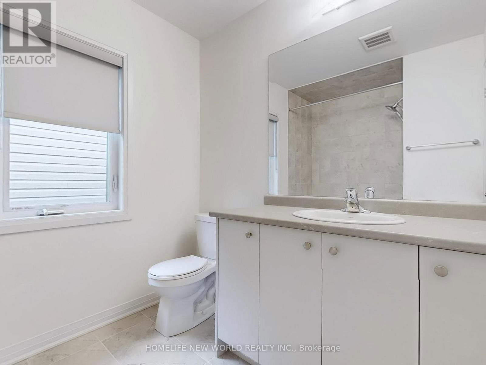 446 EASTBRIDGE AVENUE Image 32