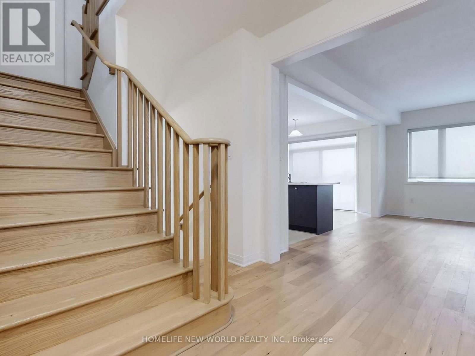 446 EASTBRIDGE AVENUE Image 7