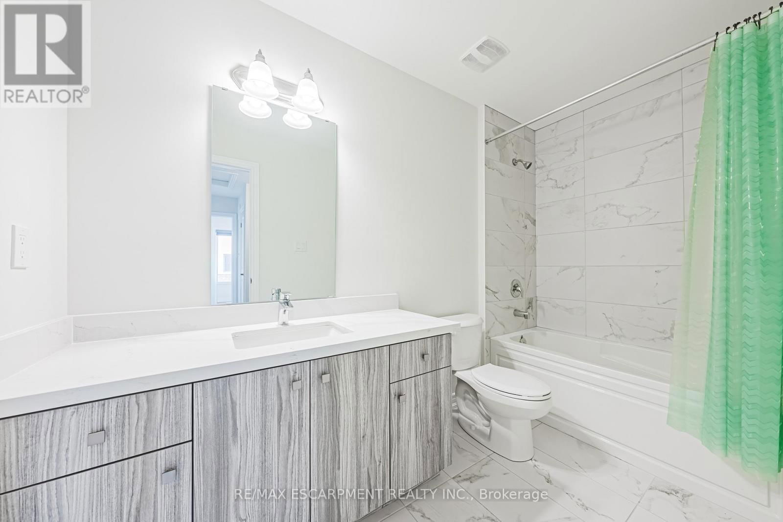 55 DRYDEN LANE Image 20
