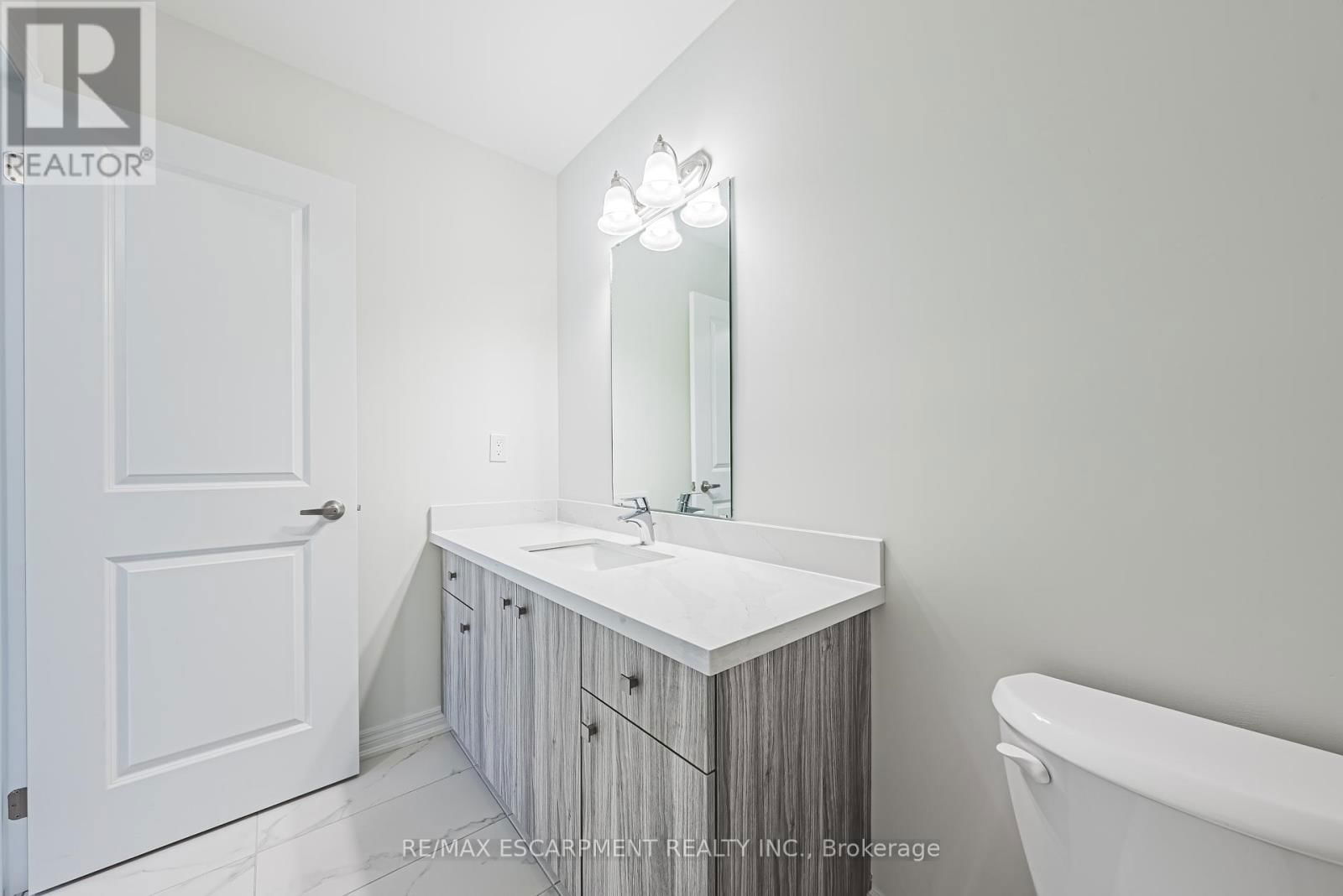 55 DRYDEN LANE Image 21