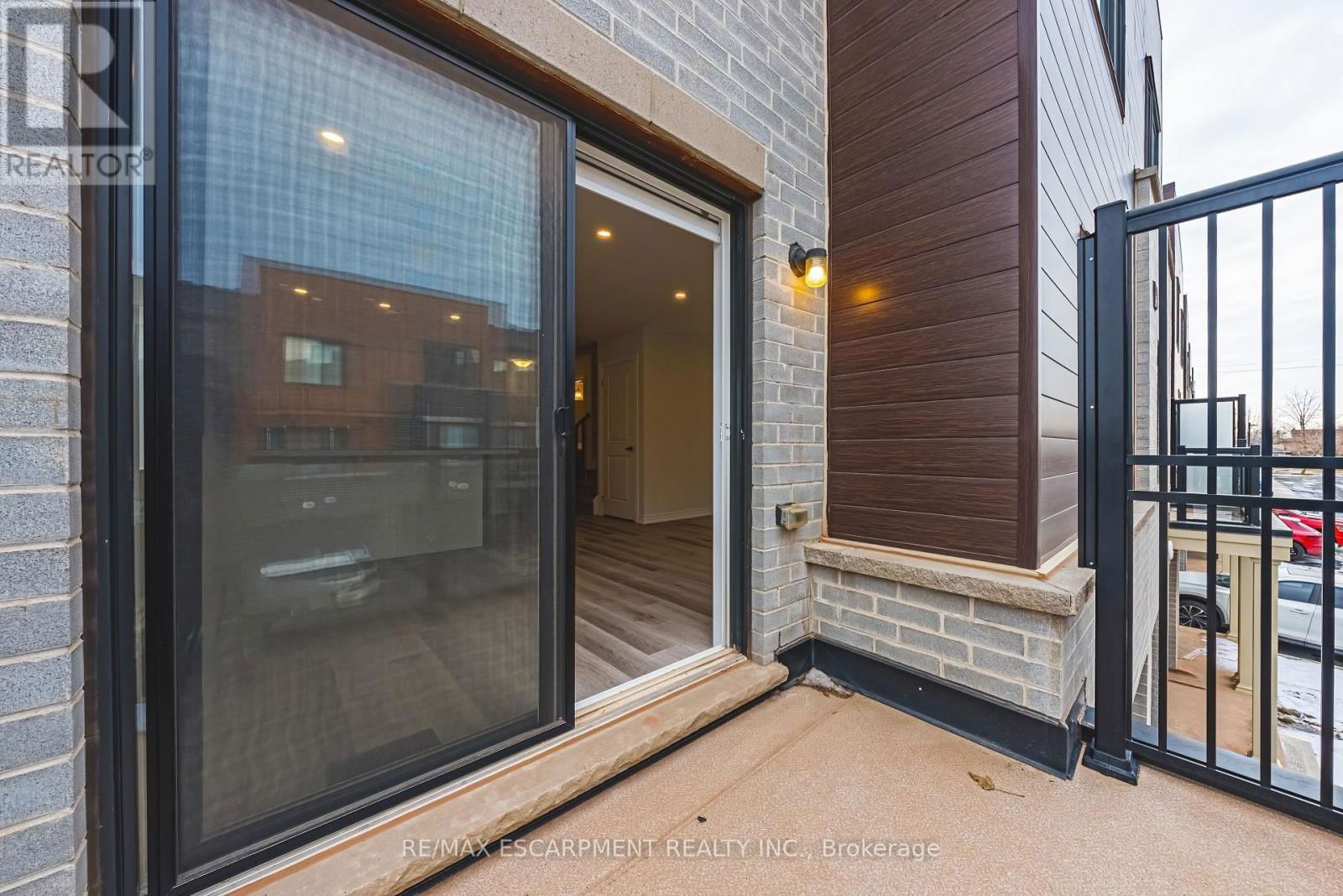 55 DRYDEN LANE Image 28