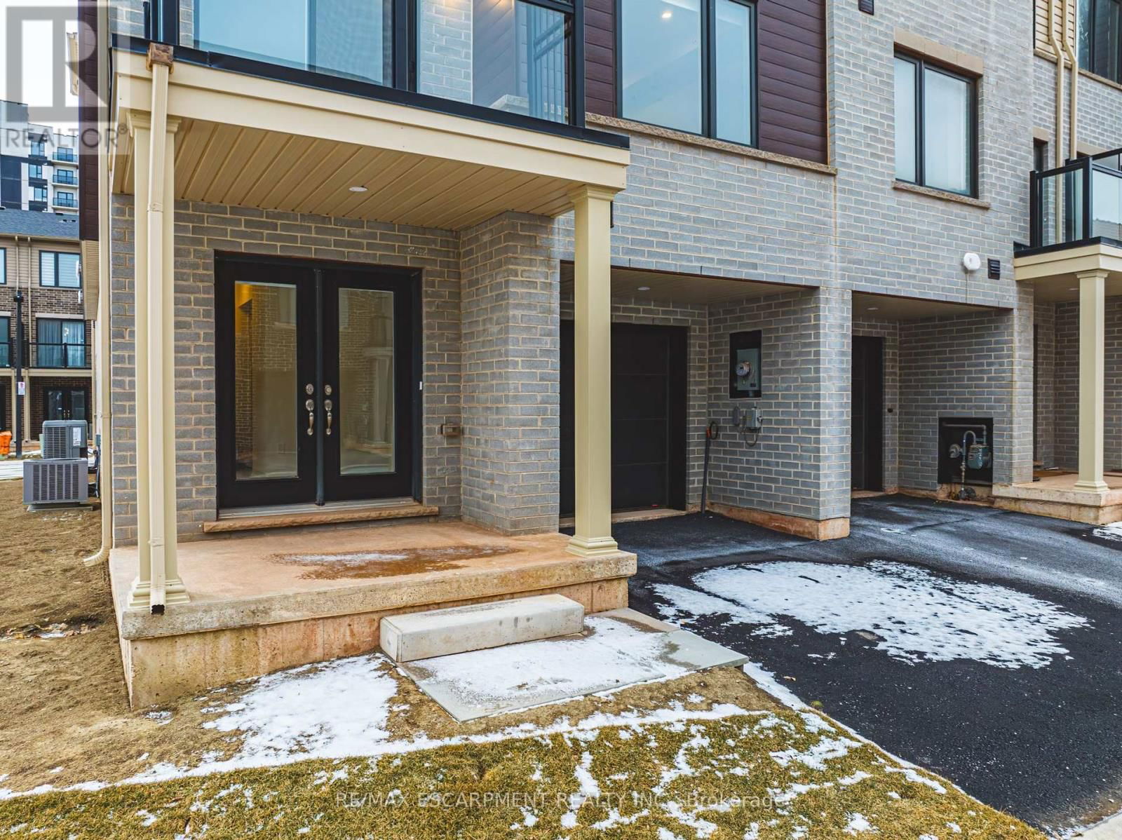 55 DRYDEN LANE Image 3