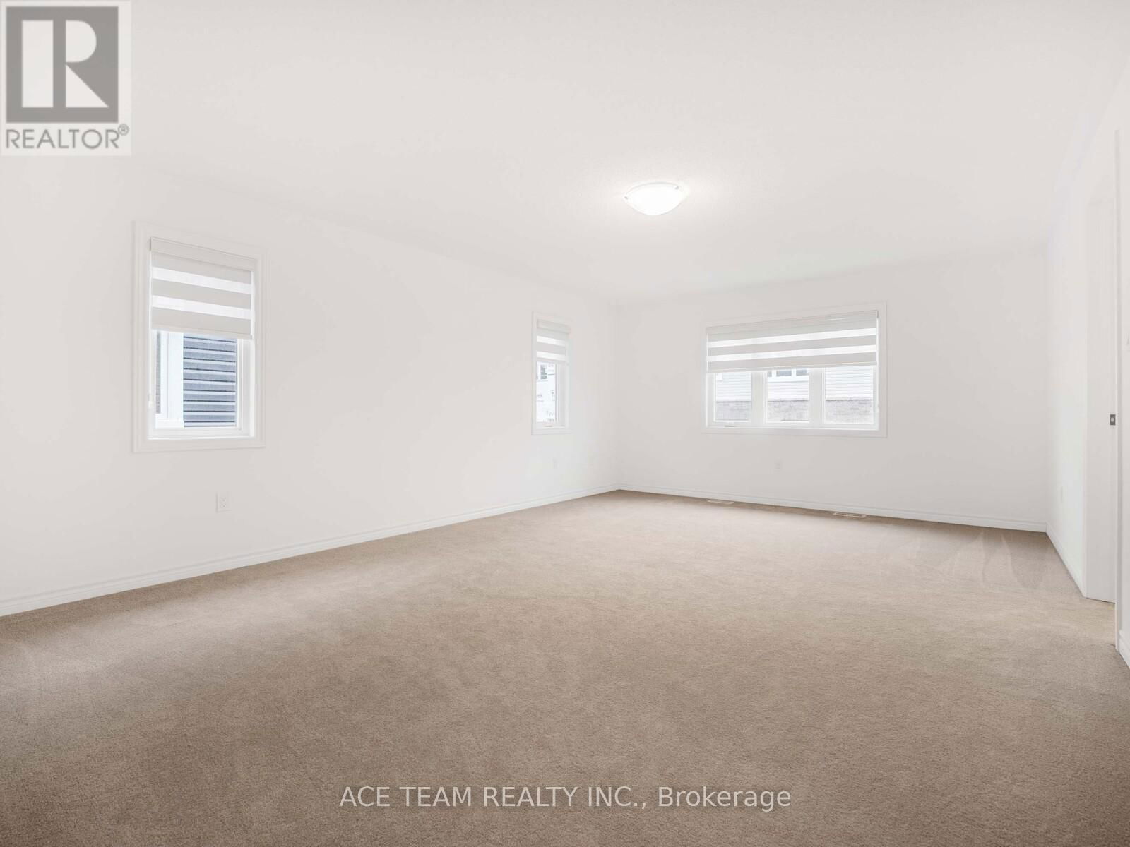 136 MOLOZZI STREET Image 20