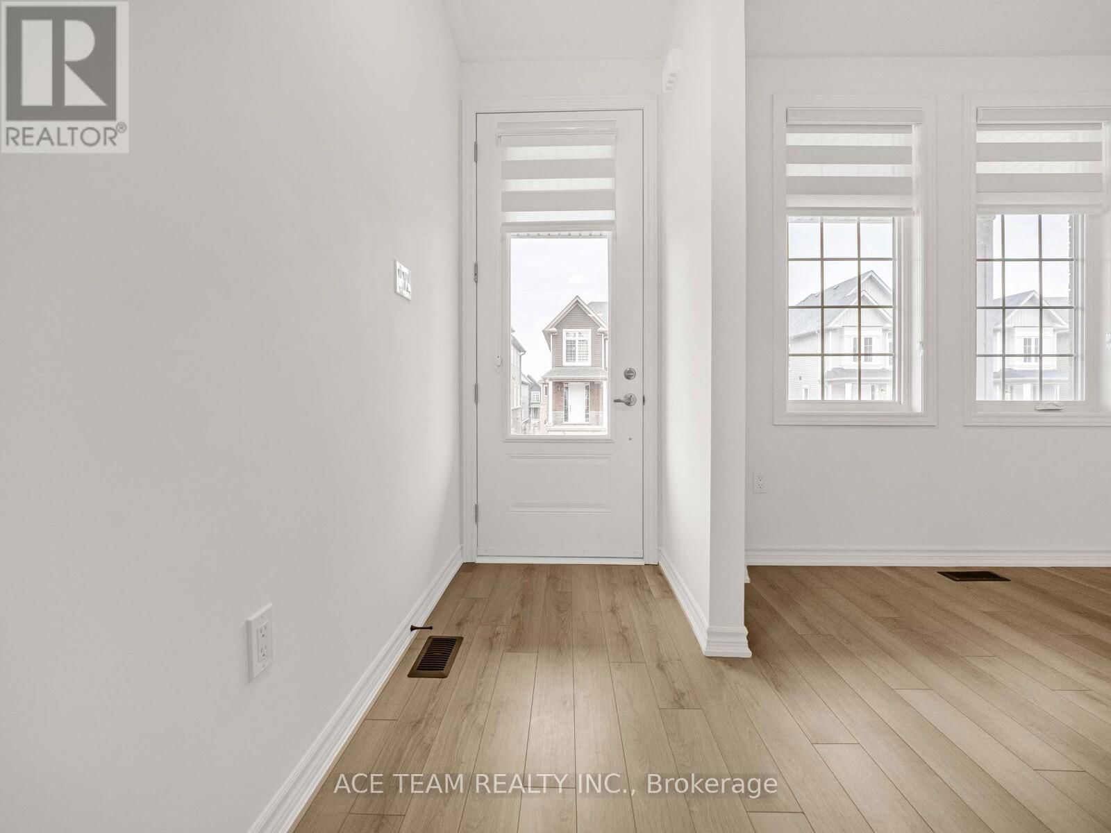 136 MOLOZZI STREET Image 4