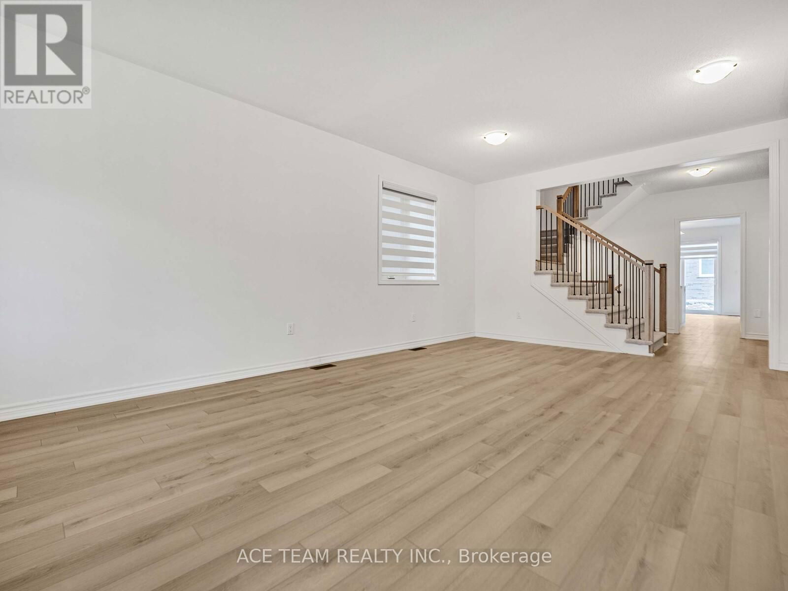 136 MOLOZZI STREET Image 5
