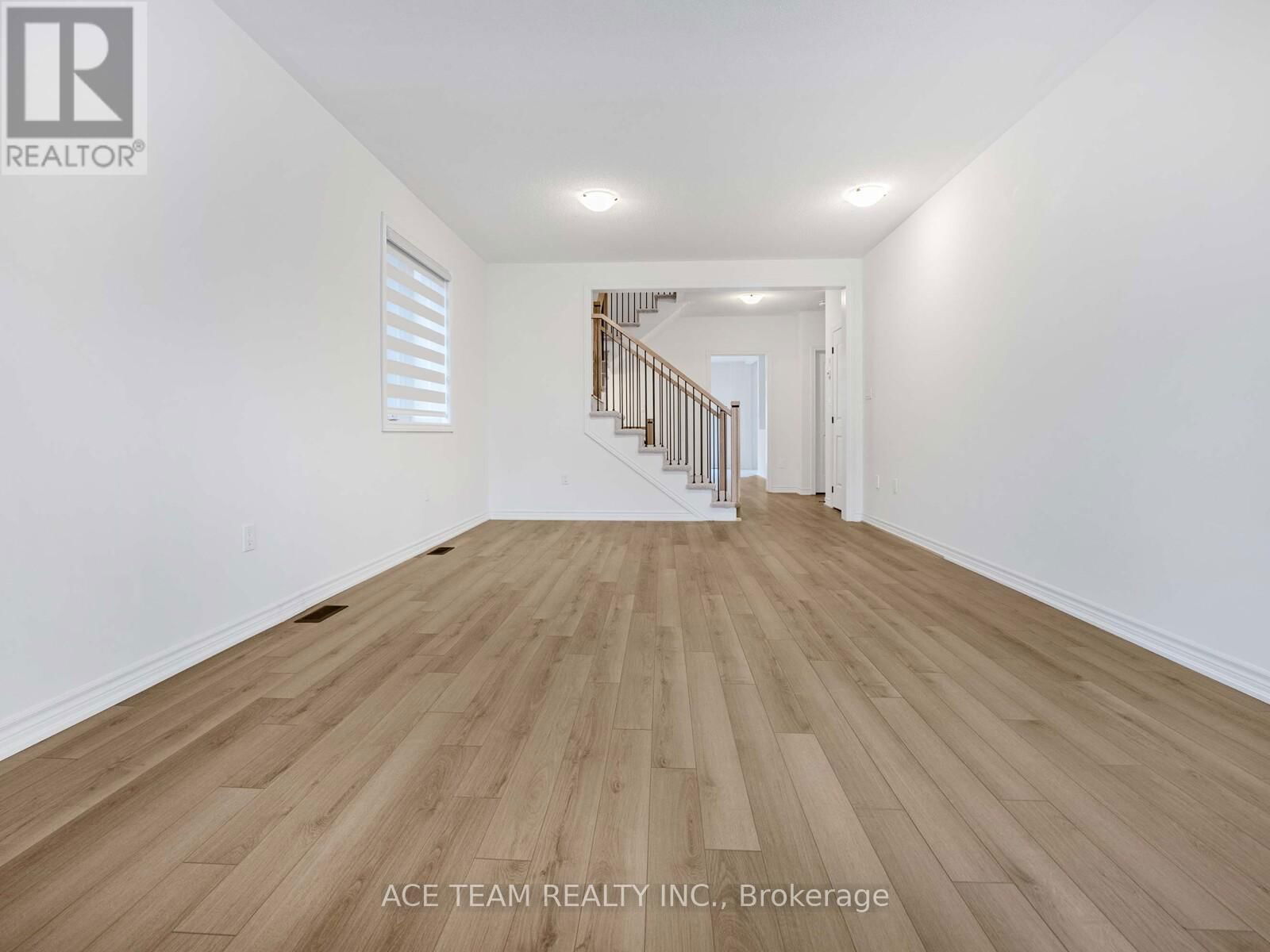 136 MOLOZZI STREET Image 6