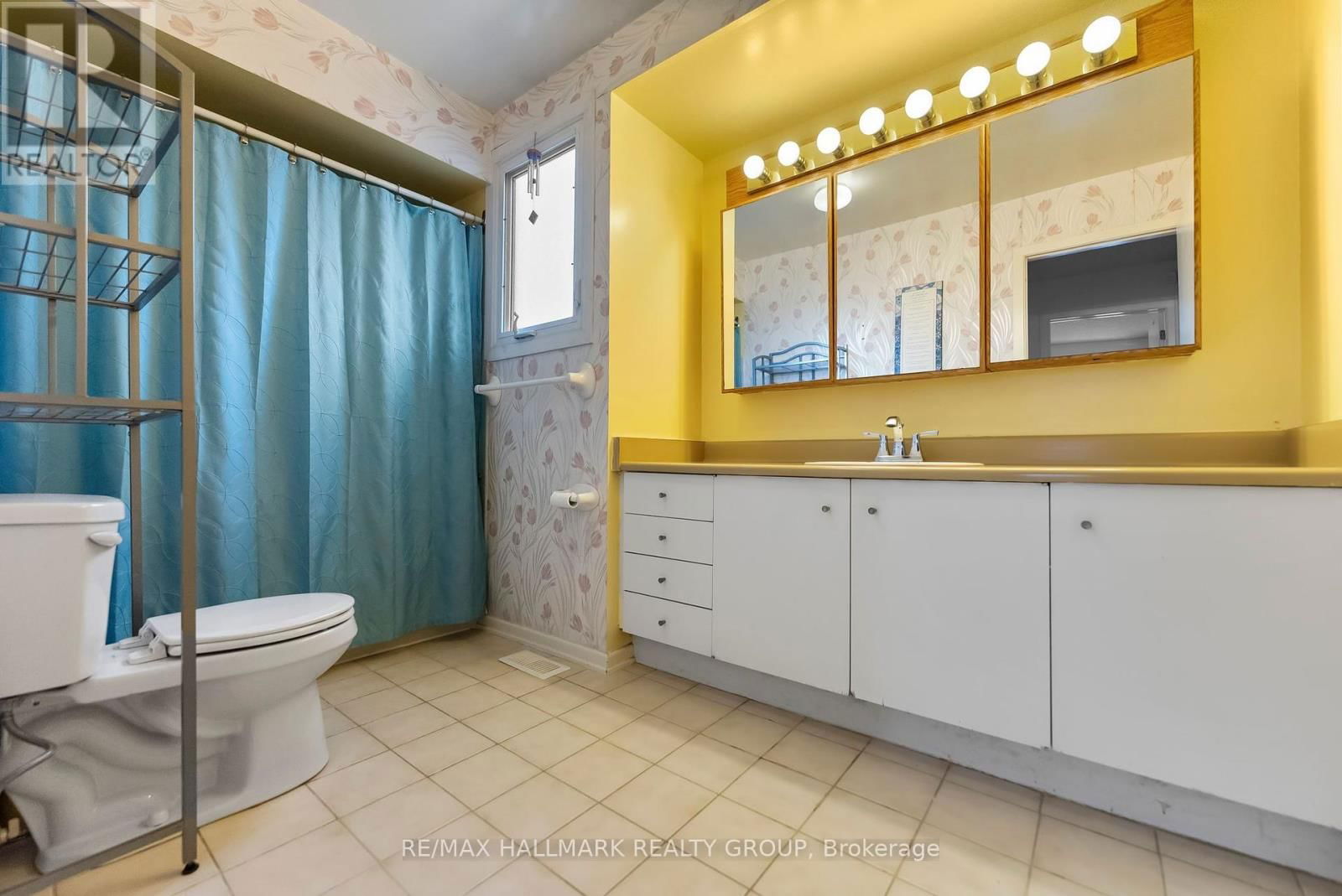 35 - 106 WEEPING WILLOW LANE Image 24