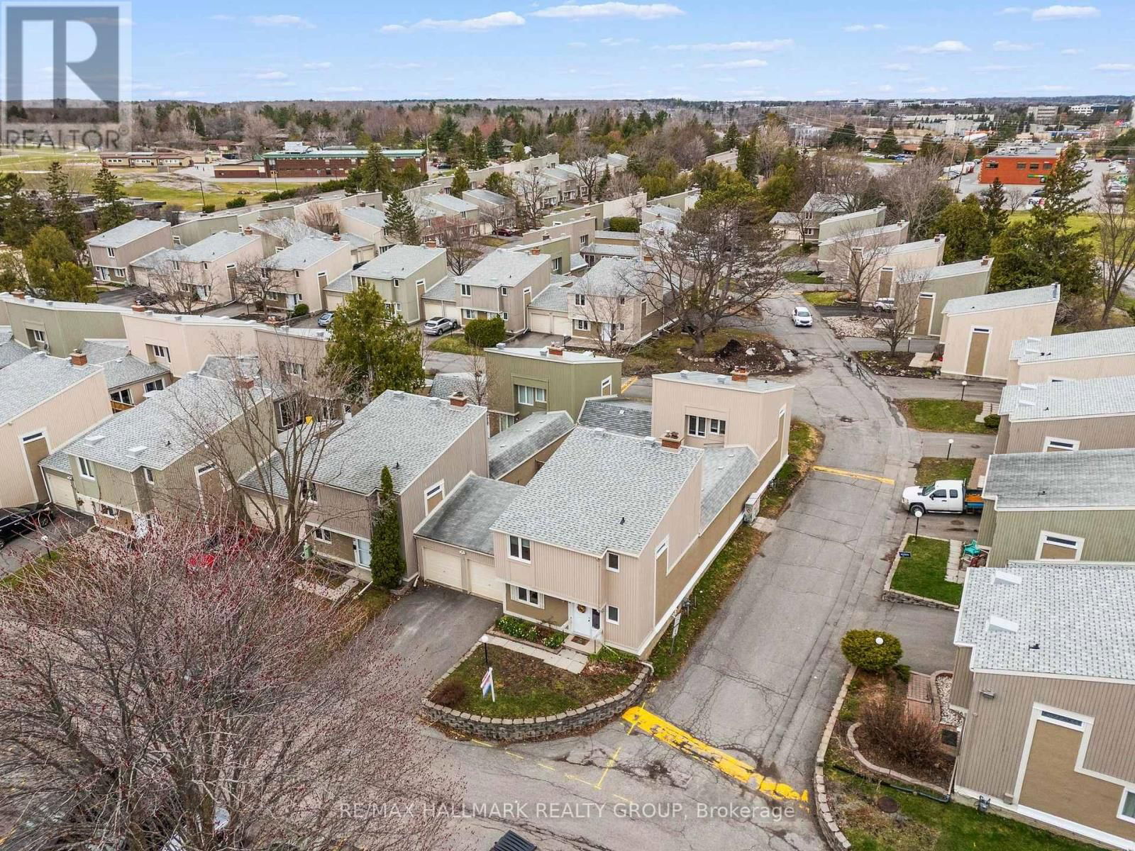 35 - 106 WEEPING WILLOW LANE Image 26