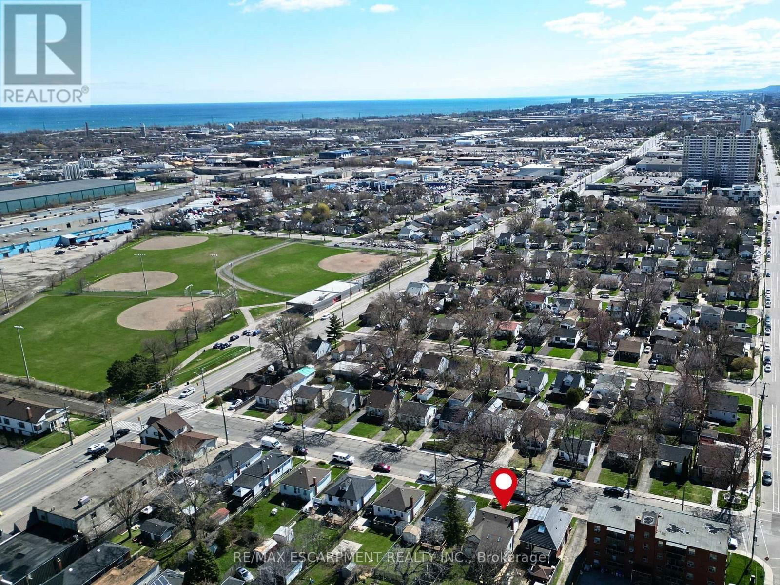 265 WALTER AVENUE NORTH Image 2