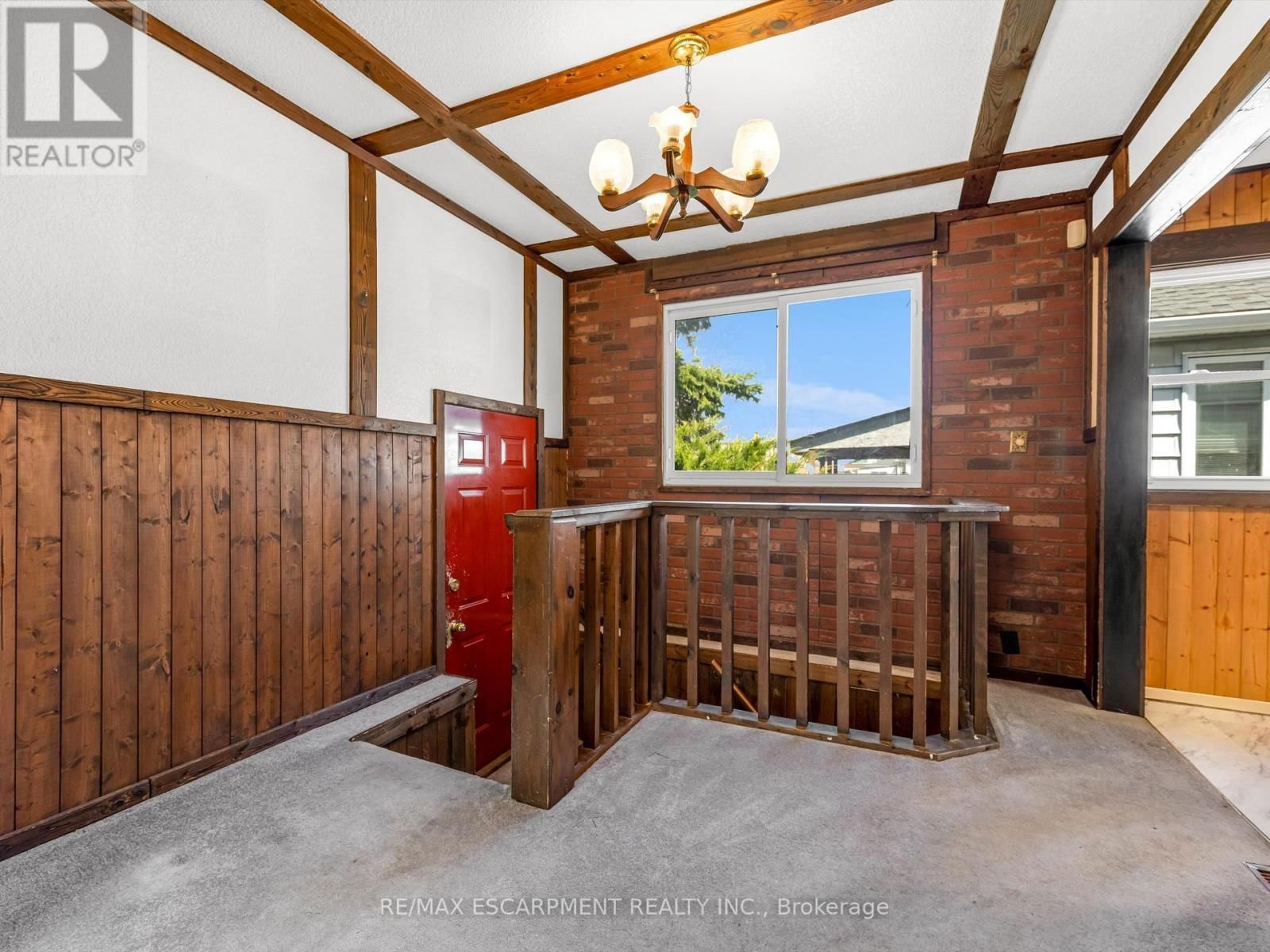 265 WALTER AVENUE NORTH Image 23