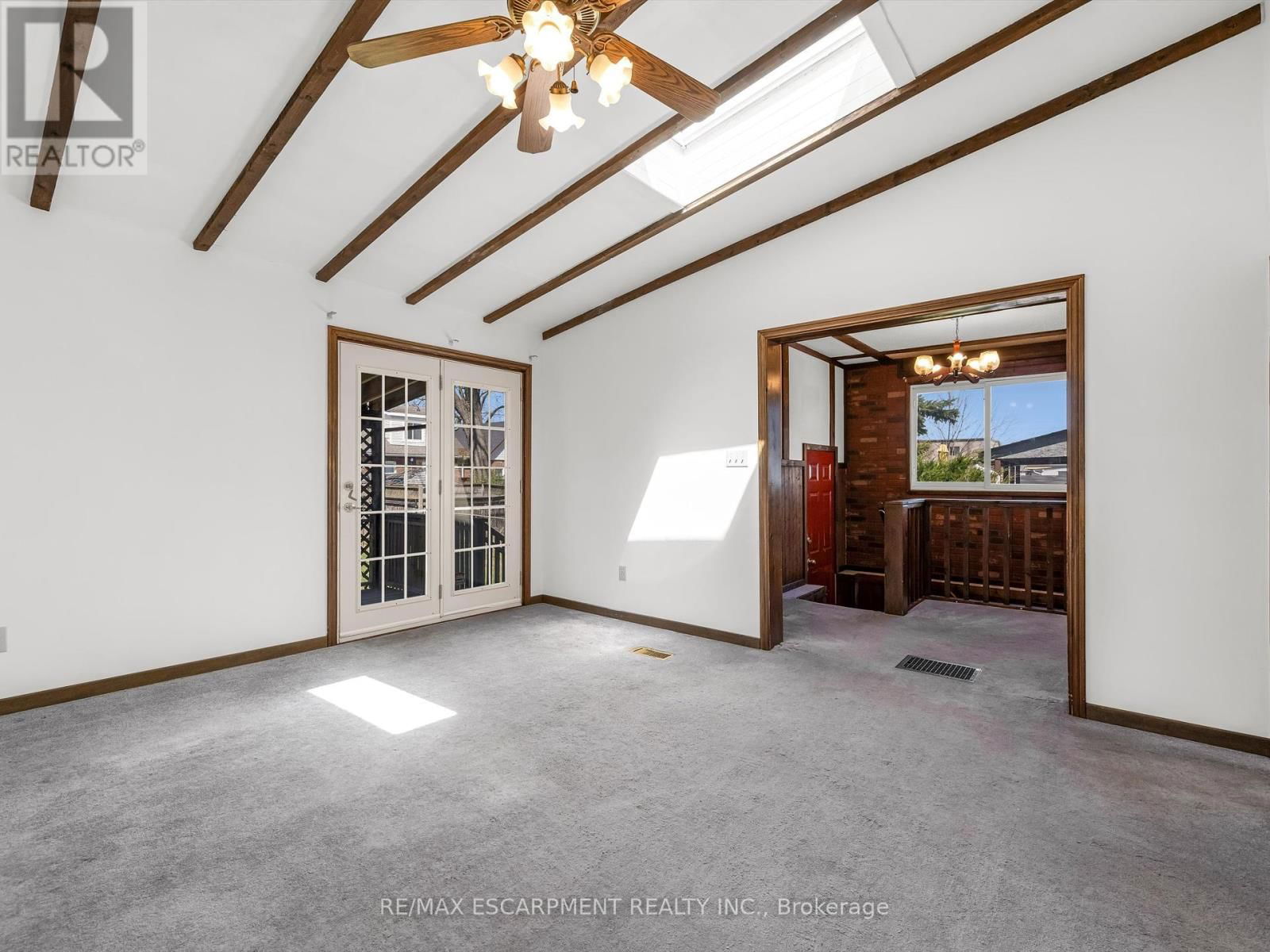 265 WALTER AVENUE NORTH Image 6