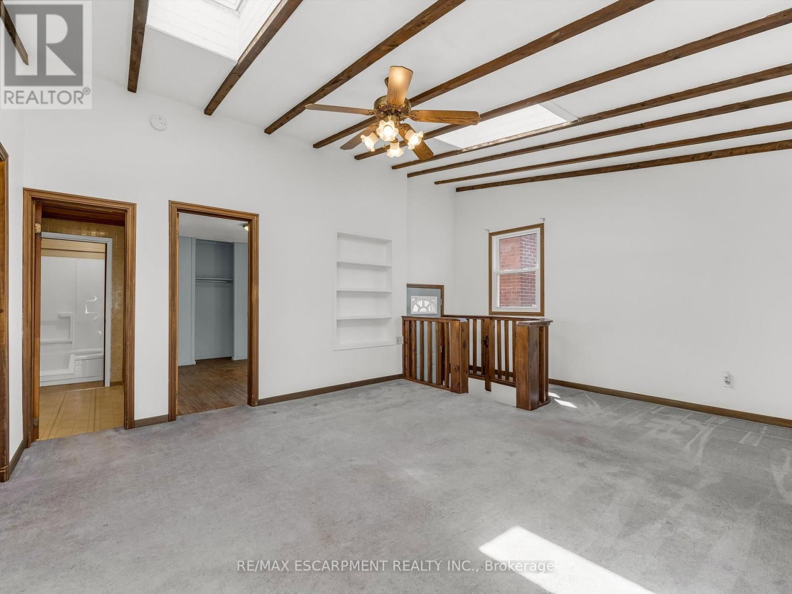 265 WALTER AVENUE NORTH Image 8