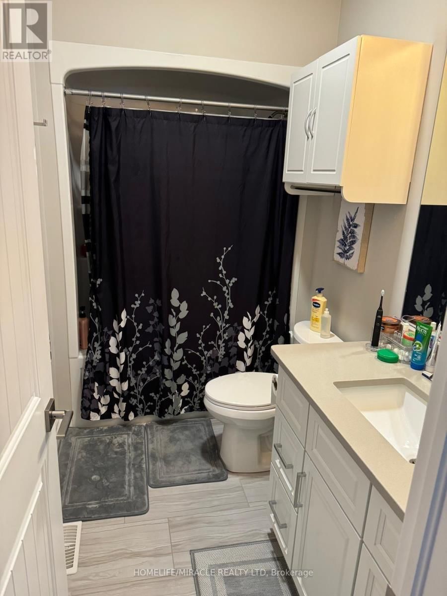 466 NORMANTON STREET Image 12