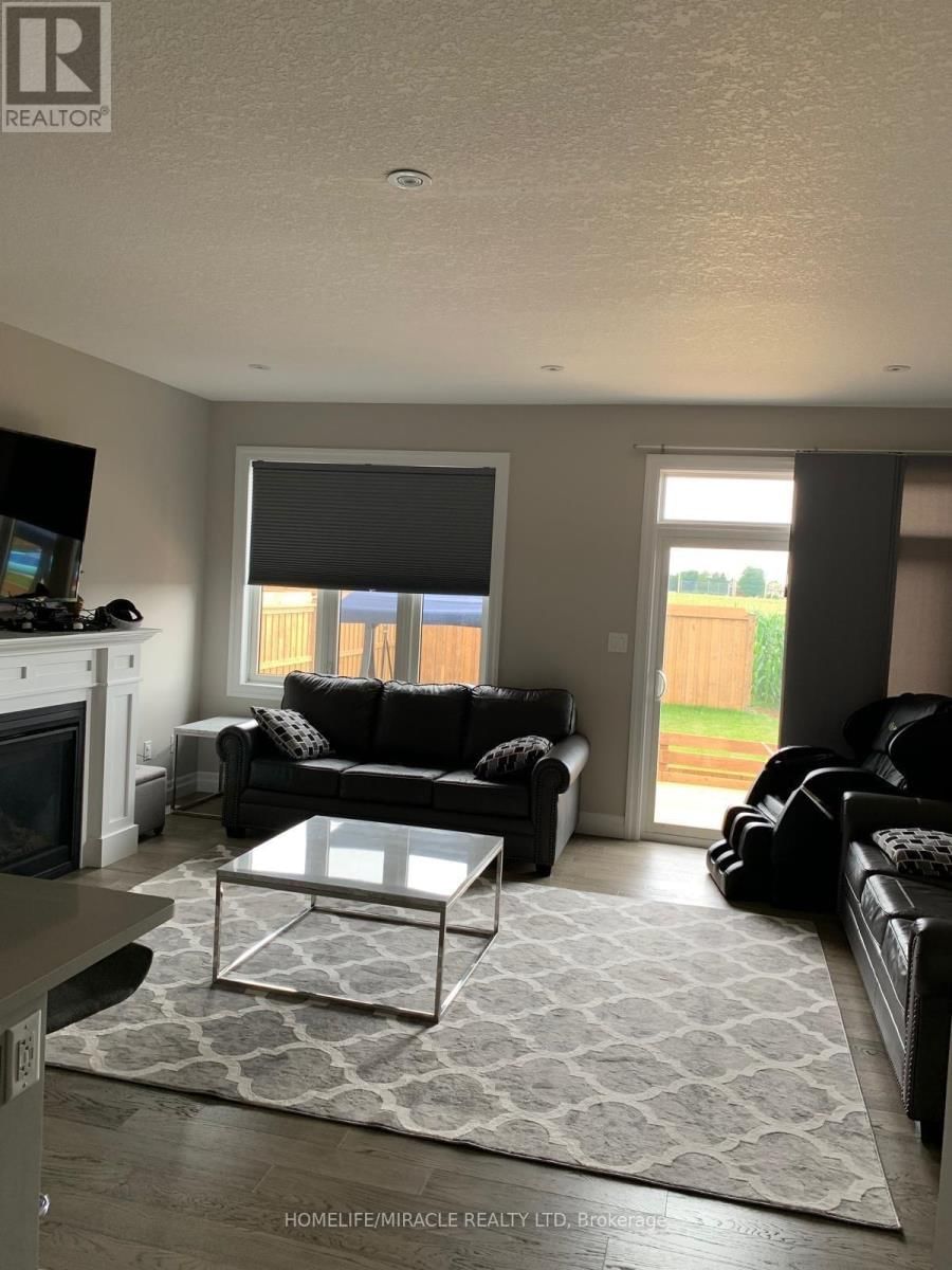 466 NORMANTON STREET Image 3