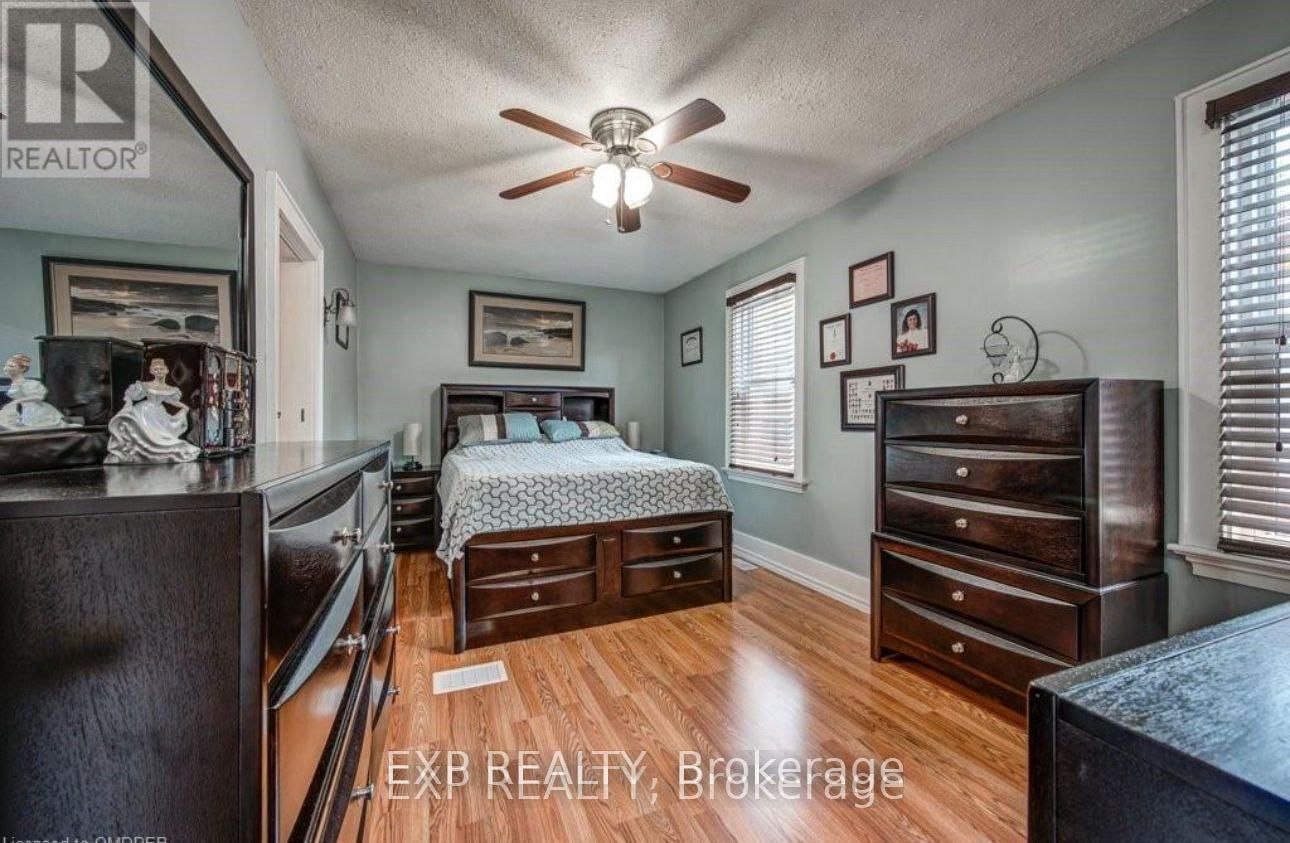 333 RAWDON STREET EAST Image 9