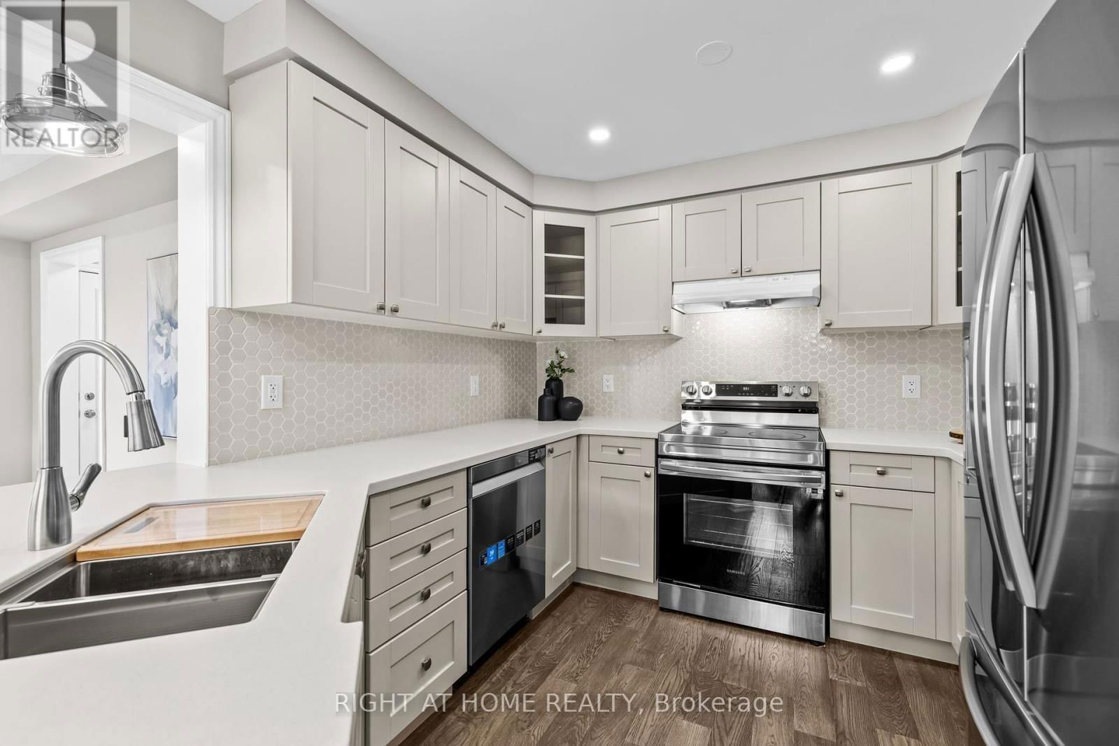 724 JUNEBERRY LANE Image 11