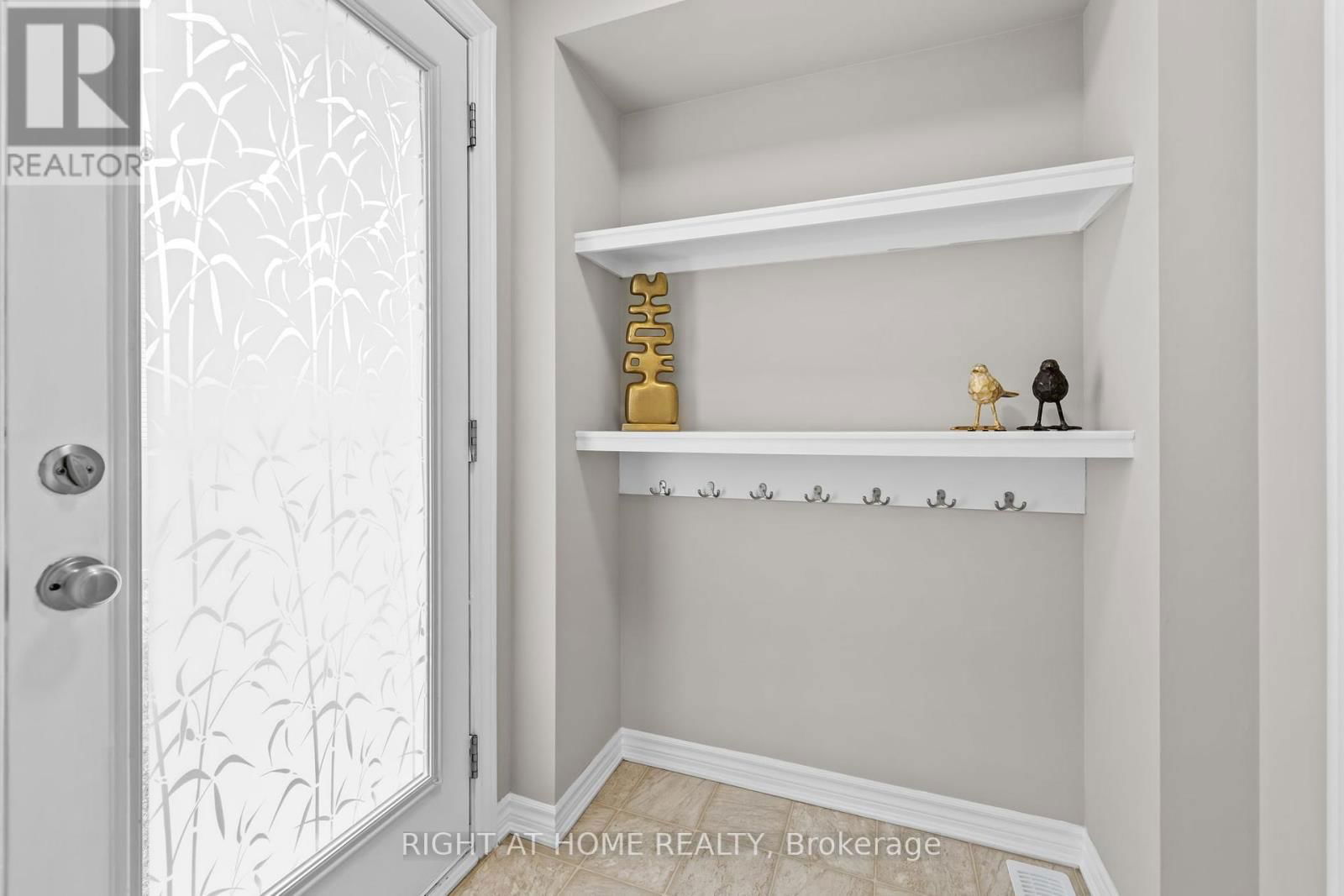 724 JUNEBERRY LANE Image 18